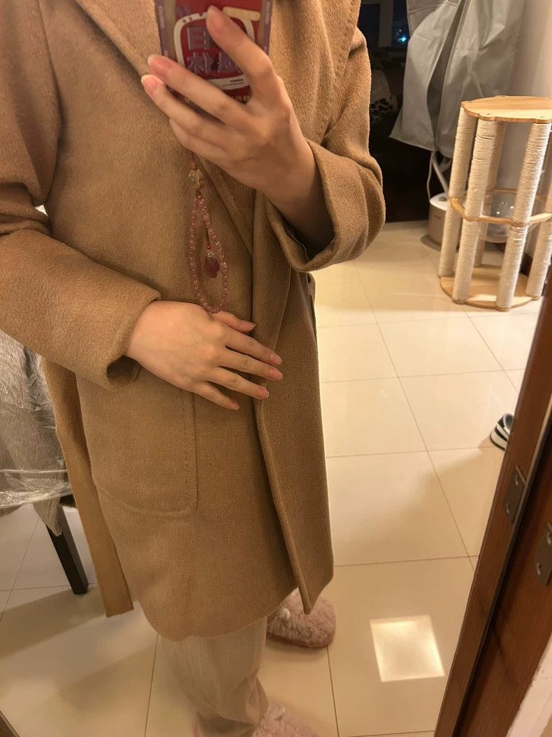 Max Mara Max Mara Classic, 95% camel, 5% rabbit, Size S / US 4 / IT 40 - 5 Thumbnail