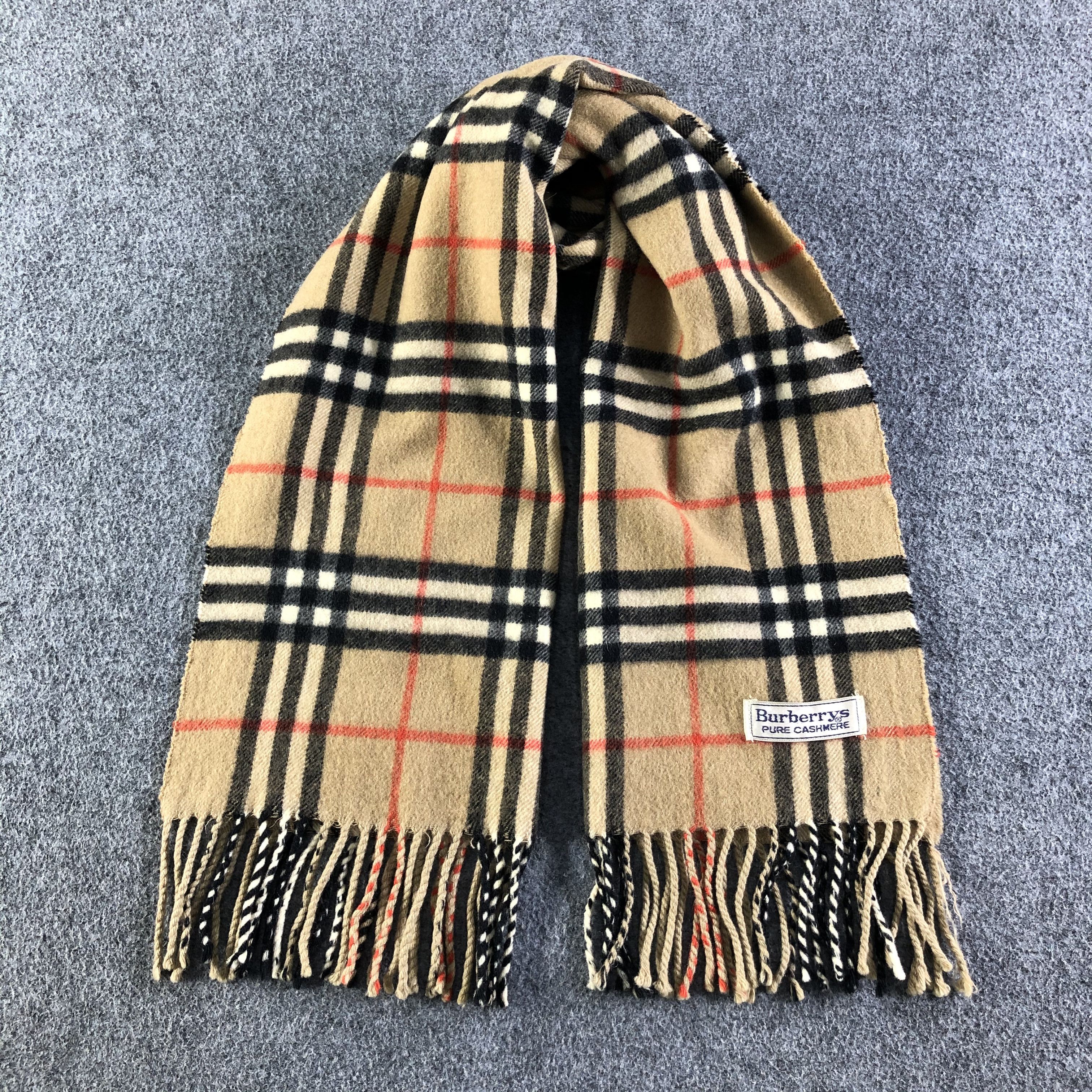 Burberrys Pure Cashmere Scarf / Muffler / Neckwear