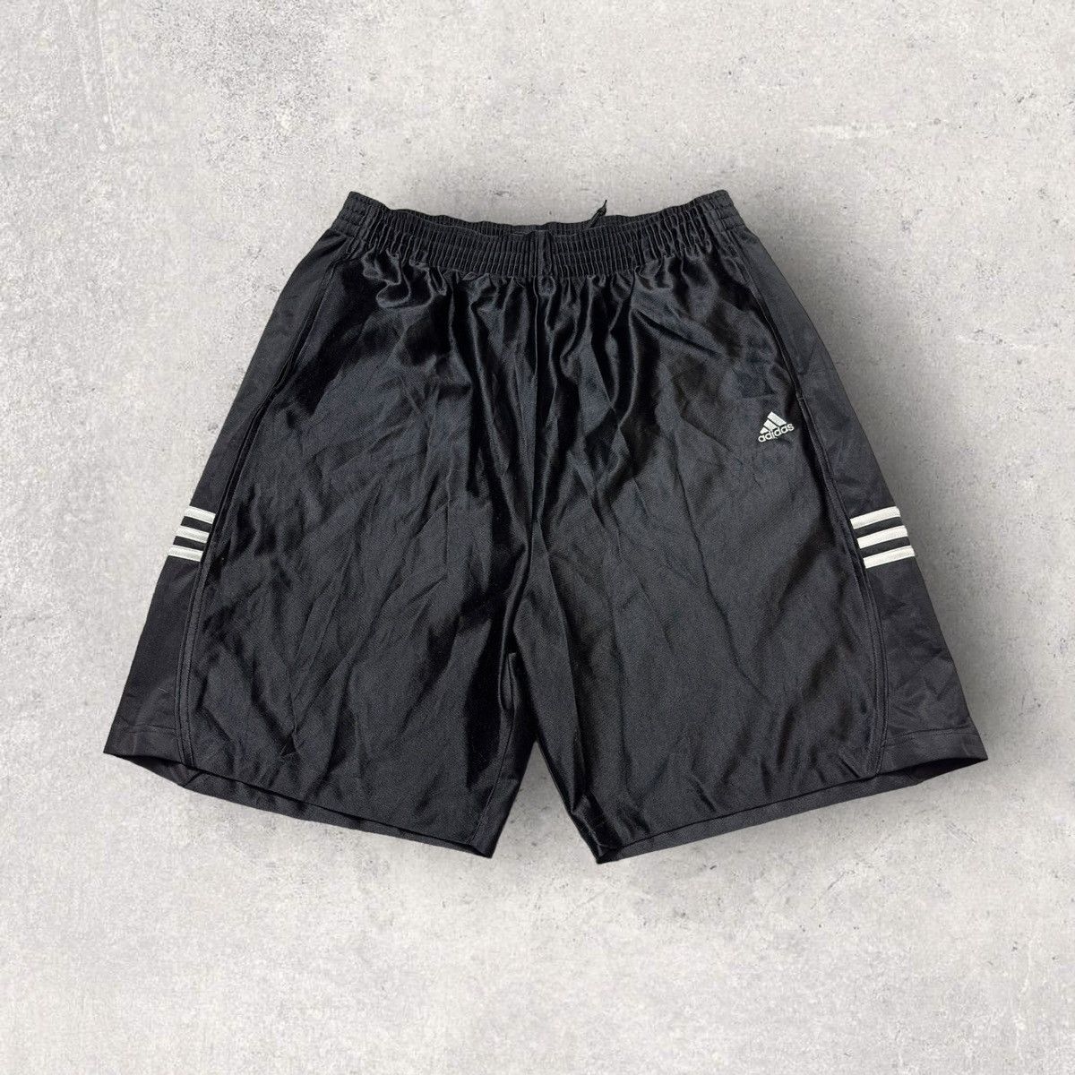 Adidas × Vintage Vintage Adidas shorts Size US 36 / EU 52 - 1 Thumbnail