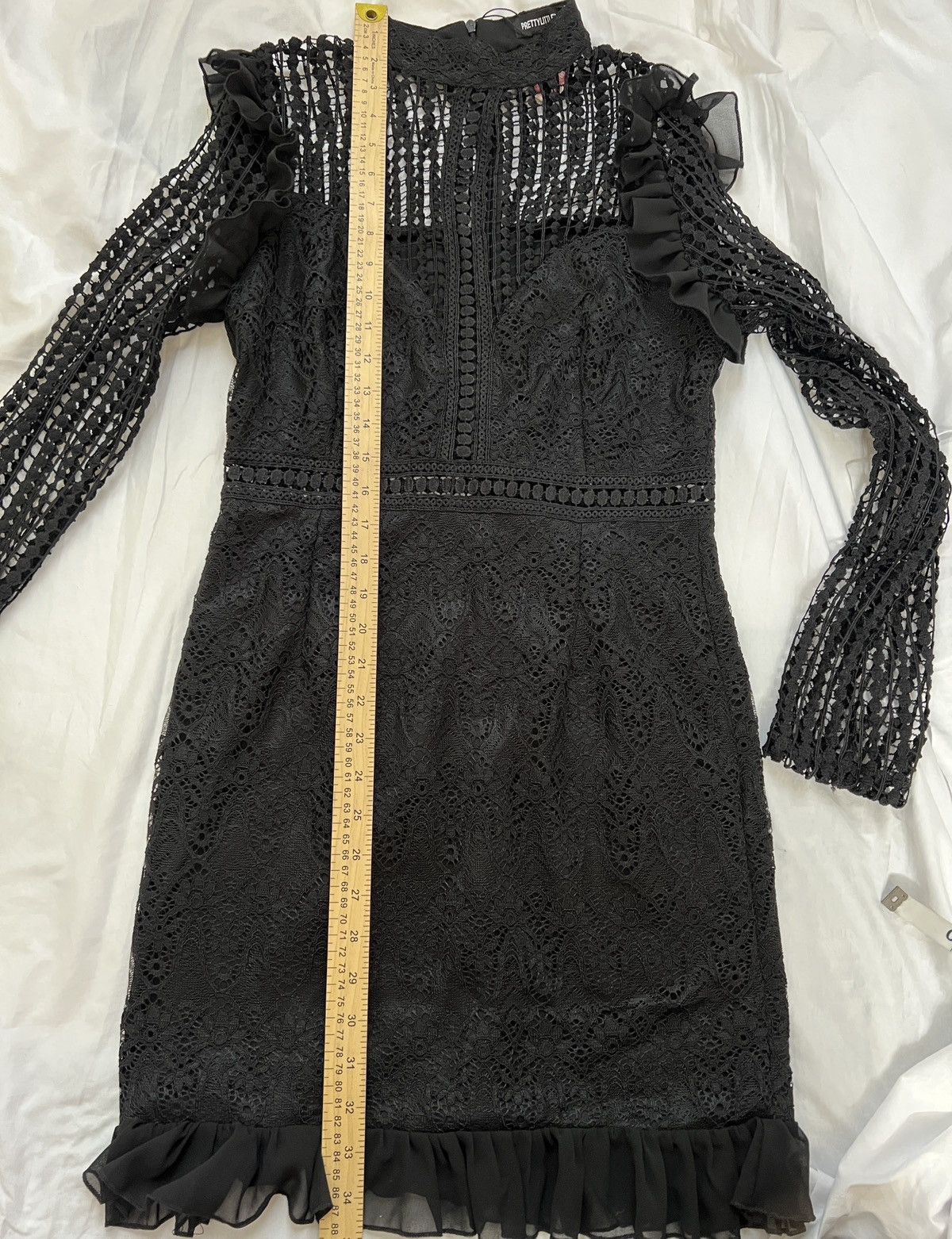 PrettyLittleThing PrettyLittleThing Black Lace High-Neck Ruffle Sleeve Midi Size M / US 6-8 / IT 42-44 - 8 Thumbnail
