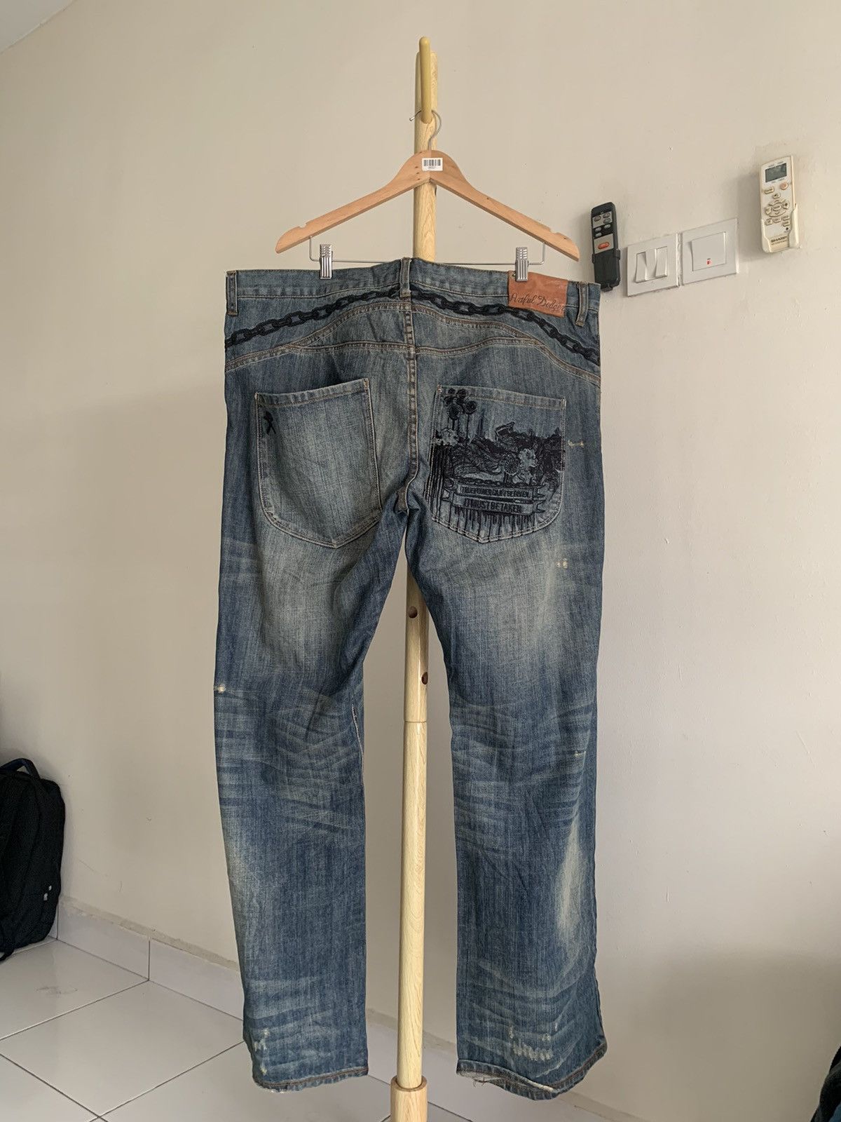 Vintage Y2K Artful Dodger orders Jeans (42)