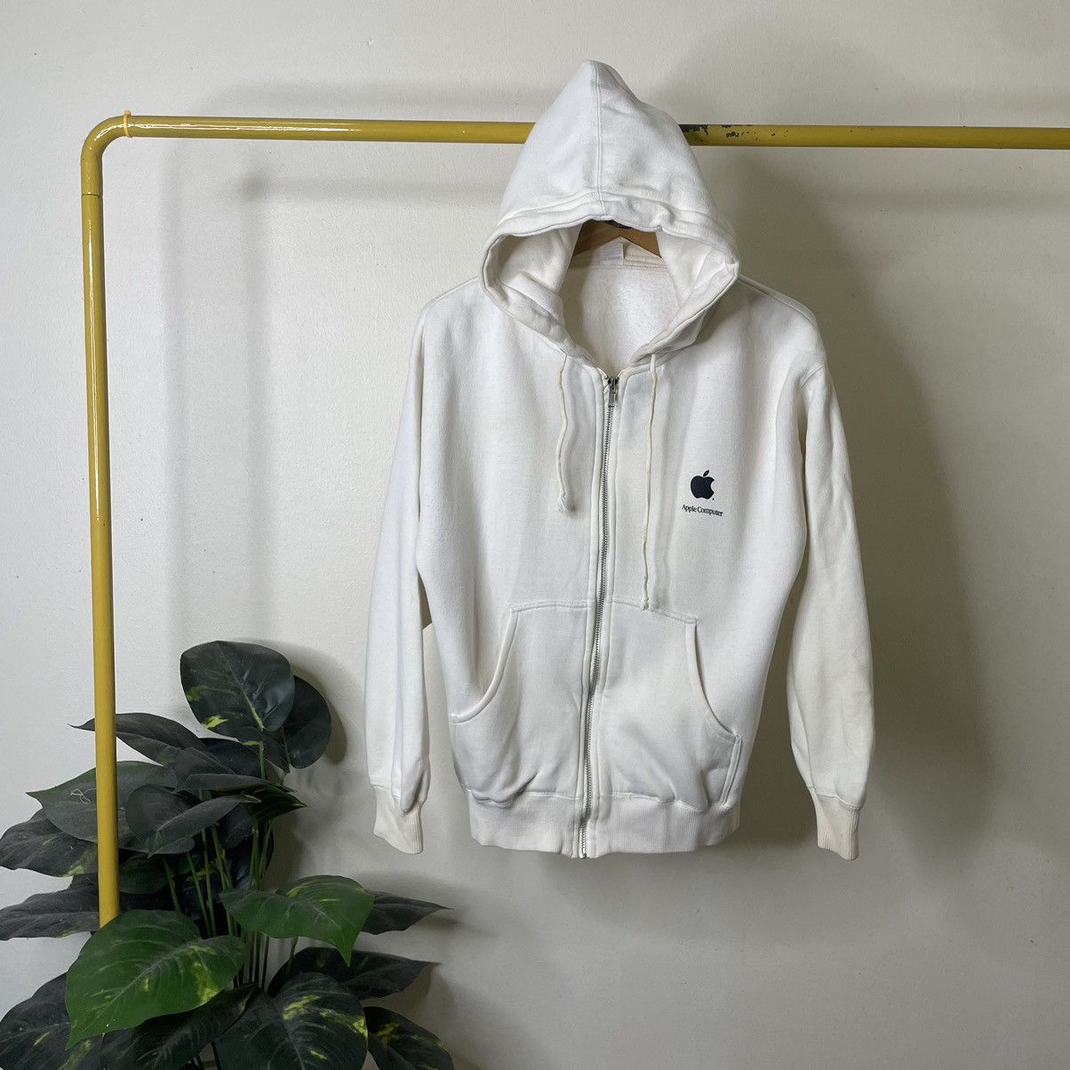 Apple Vintage Katsuhiko Hibino Artwork Macintosh 10th Anniversary Size US M / EU 48-50 / 2 - 4 Thumbnail