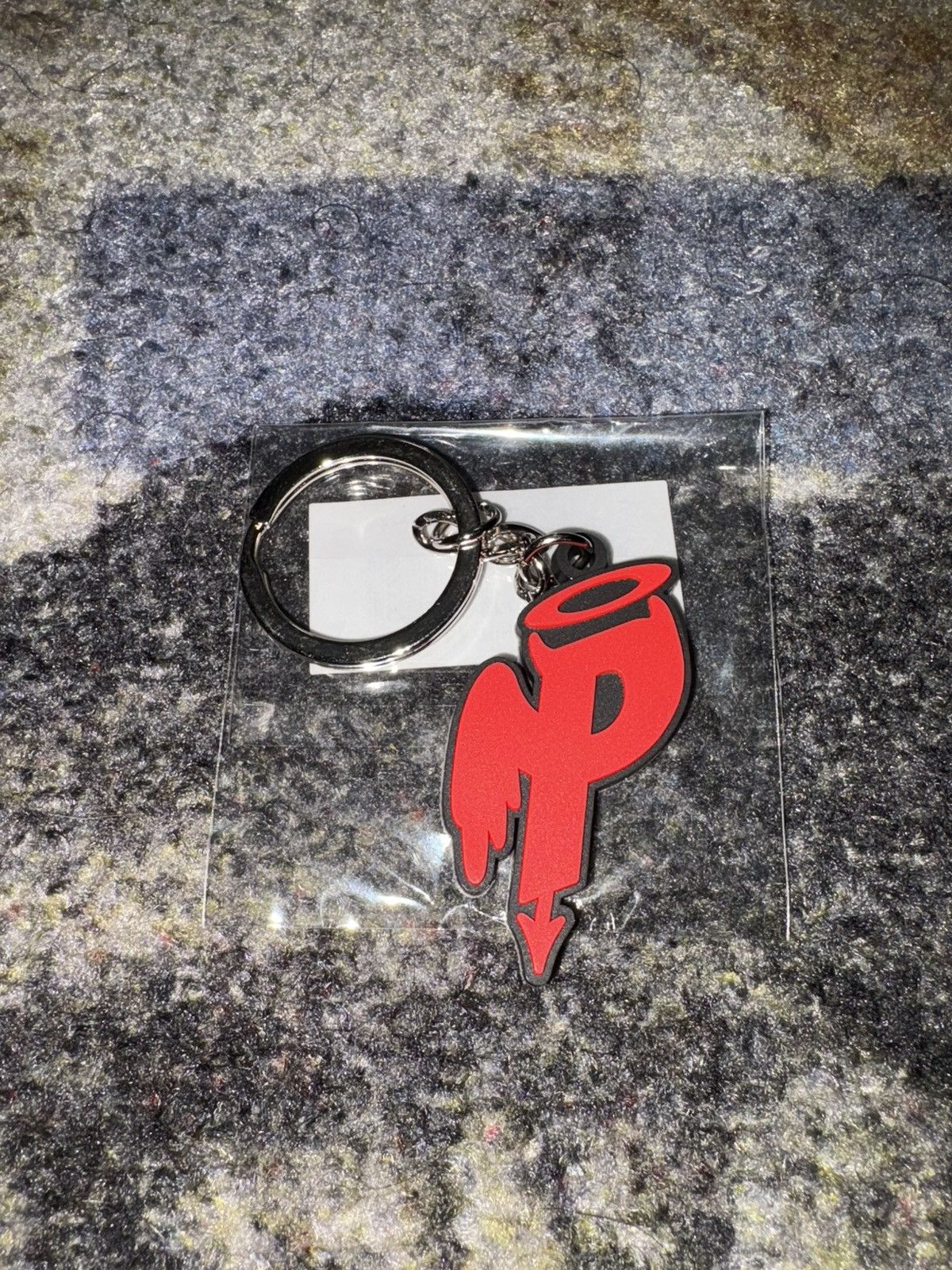 Palace Palace Saved P Keyring Red Size ONE SIZE - 1 Thumbnail