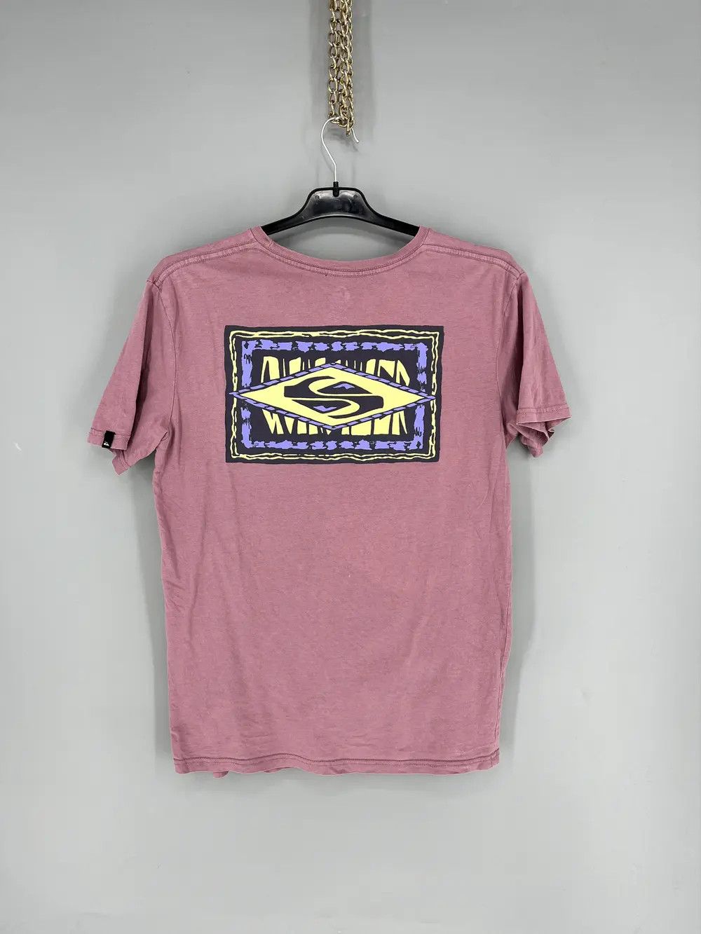 Quiksilver × Vintage Vintage Quiksilver Surf Style T-shirt Mid Logo Y2K Size US S / EU 44-46 / 1 - 1 Thumbnail