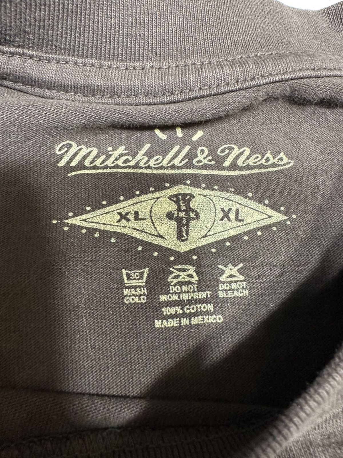 Mitchell & Ness × NCAA × Travis Scott Travis Scott Mitchell & Ness Collab Tee/ Mississippi State Size US XL / EU 56 / 4 - 2 Thumbnail