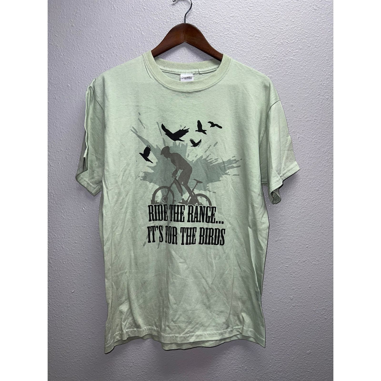 Gildan Chico Basin Ranch Shirt Hike The Plains Green Bike Hiker M Size US M / EU 48-50 / 2 - 1 Thumbnail