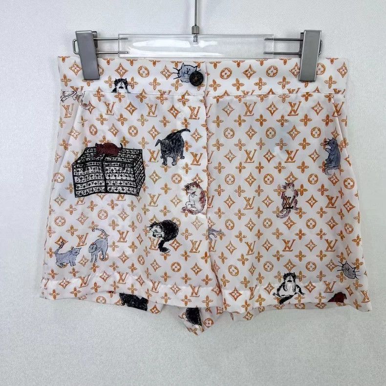 Louis Vuitton Louis Vuitton Presbyopic print cat silk shorts 2501-Nextarr Size US 36 / EU 52 - 1 Thumbnail