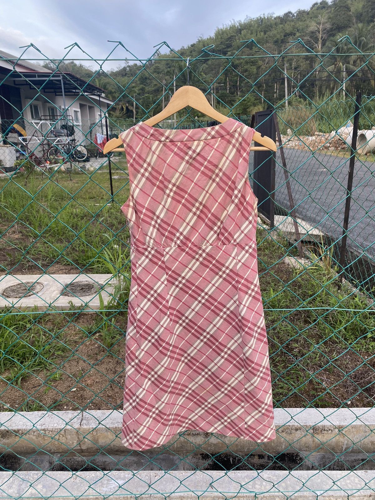 Burberry Burberry Blue Label Pink Nova Check Dresses Size M / US 6-8 / IT 42-44 - 2 Thumbnail