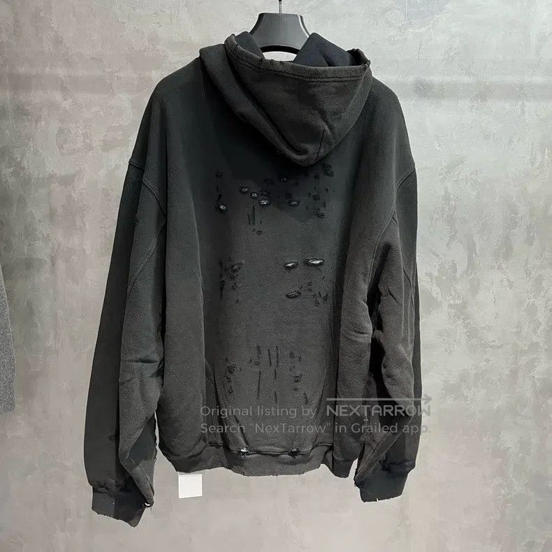 Balenciaga Balenciaga Black Print Crack Design Hole Crack Effect Size US S / EU 44-46 / 1 - 4 Thumbnail