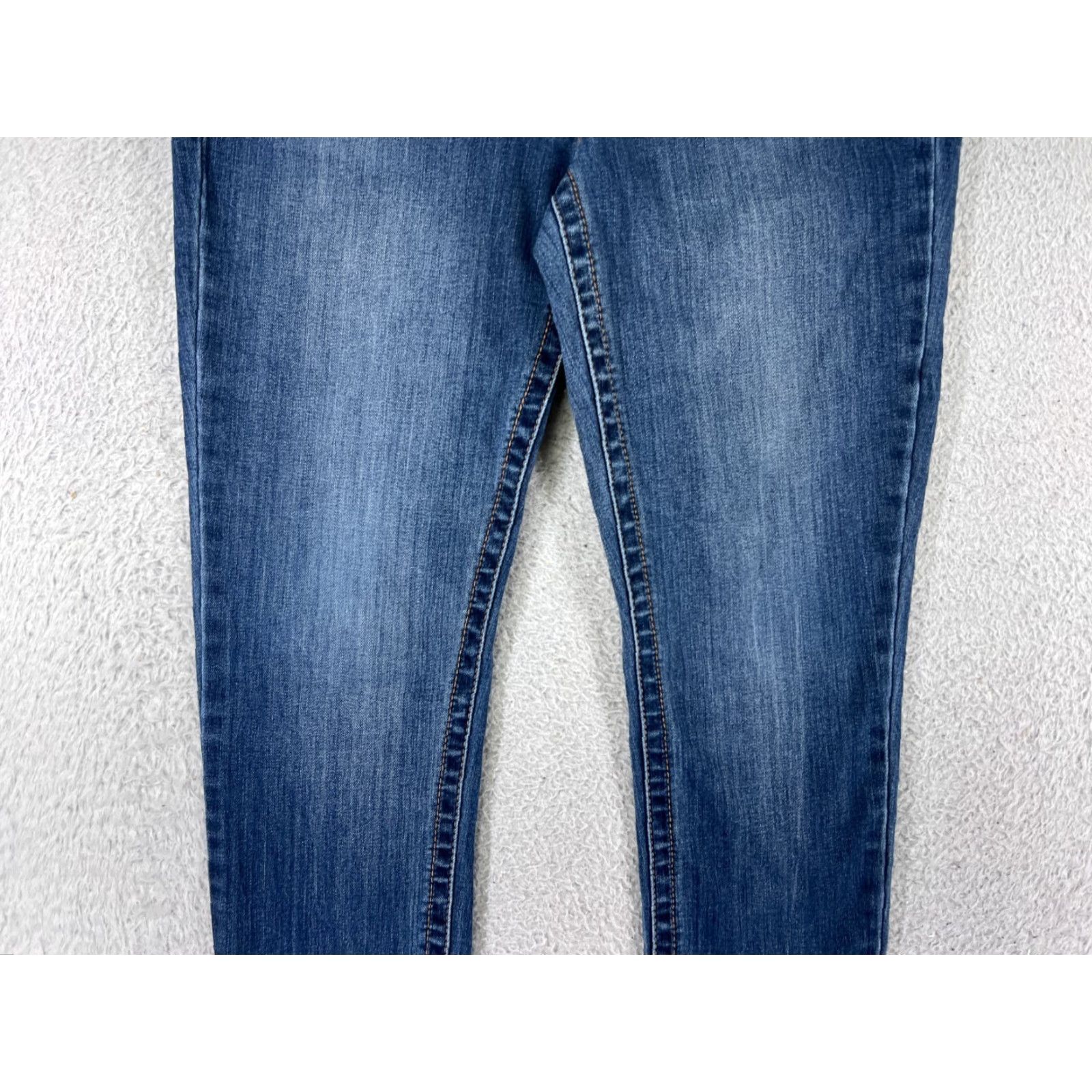 Vintage VINTAGE Seven7 Jeans Women 8 Blue Denim Tummyless Mid Rise Skinny Cotton Blend Jeans Women 8 Blue Distressed 5-Pocket Design Modern Fit Size 30" / US 8 / IT 44 - 6 Thumbnail