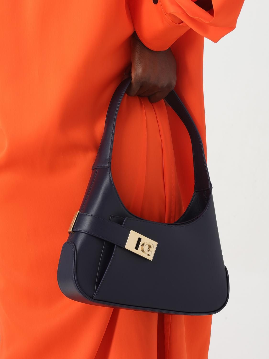 Salvatore Ferragamo o1y0426 Size : OS / Shoulder Bag in Midnight Blue Size ONE SIZE - 2 Thumbnail