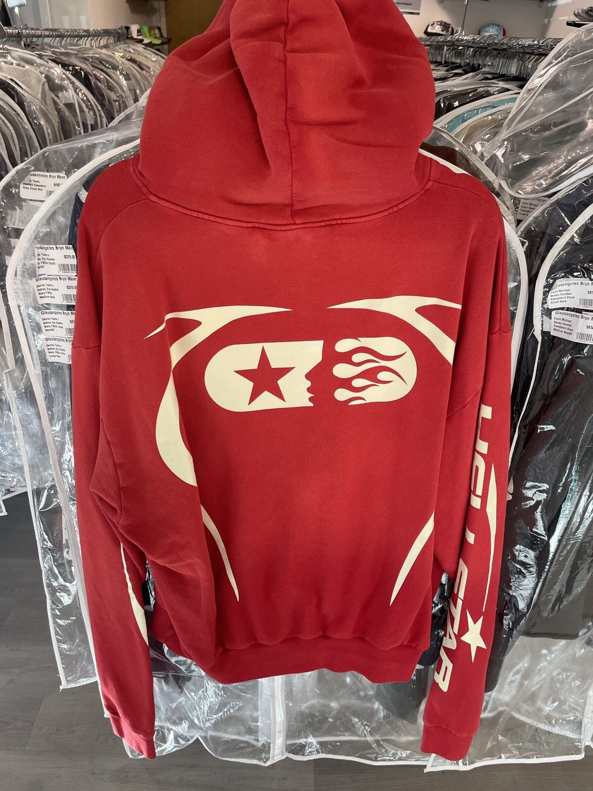 HELLSTAR SPORTS Athlete フーディーパーカー Red○関送無料○ HELLSTAR SPORTS フーディー Red TIE DYE SKULL ○関送無料