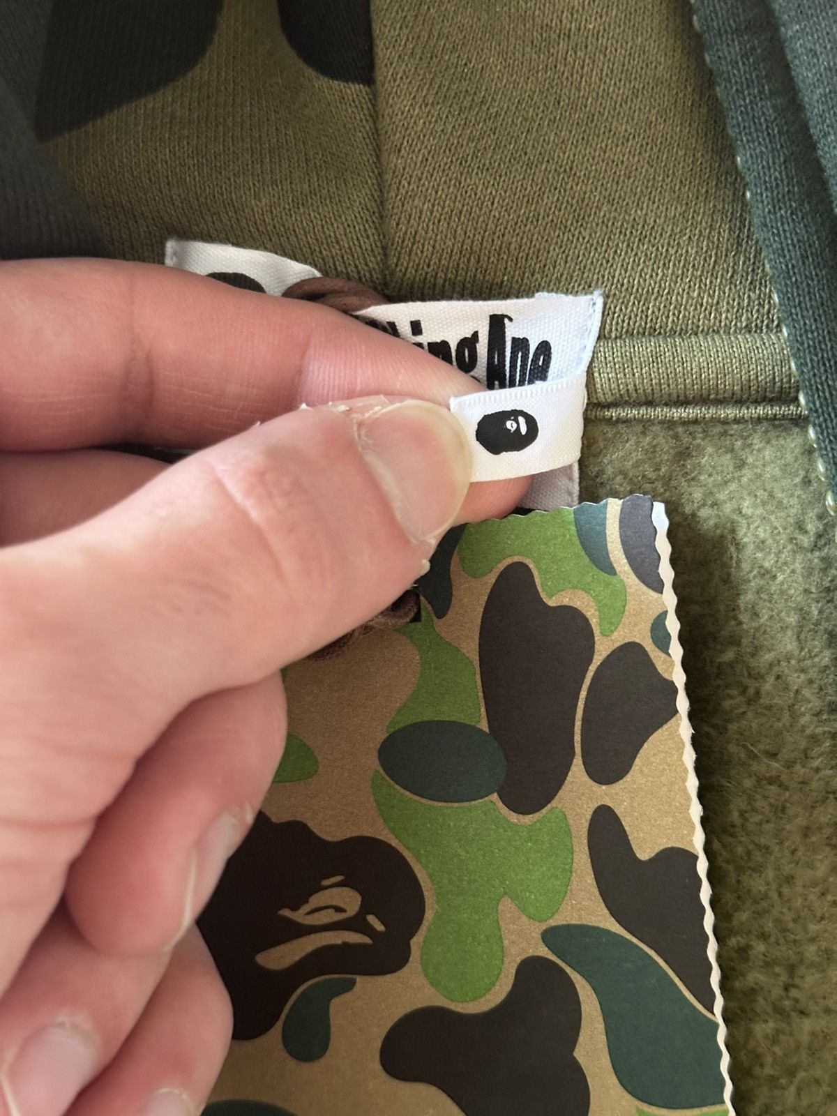 Bape 1st Camo Giant Shark Full Zip hoodie Size US L / EU 52-54 / 3 - 9 Thumbnail