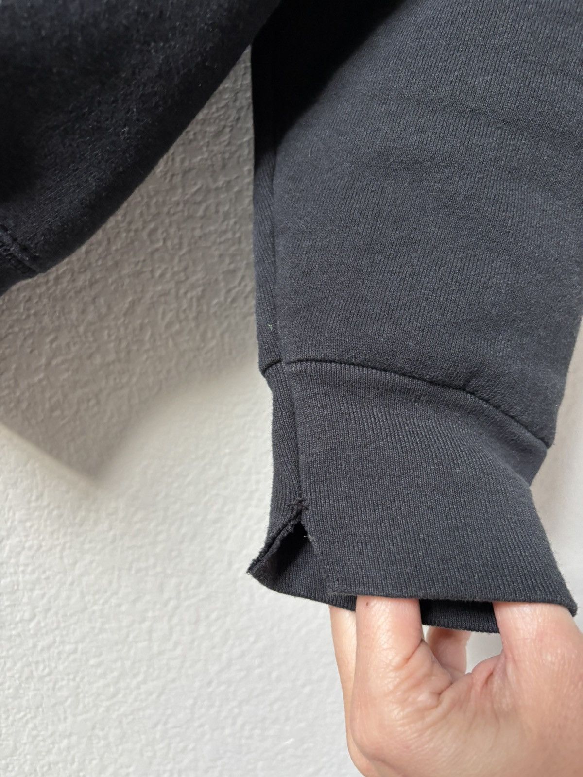 Other Black Velvet Pill Crewneck Size US M / EU 48-50 / 2 - 4 Thumbnail
