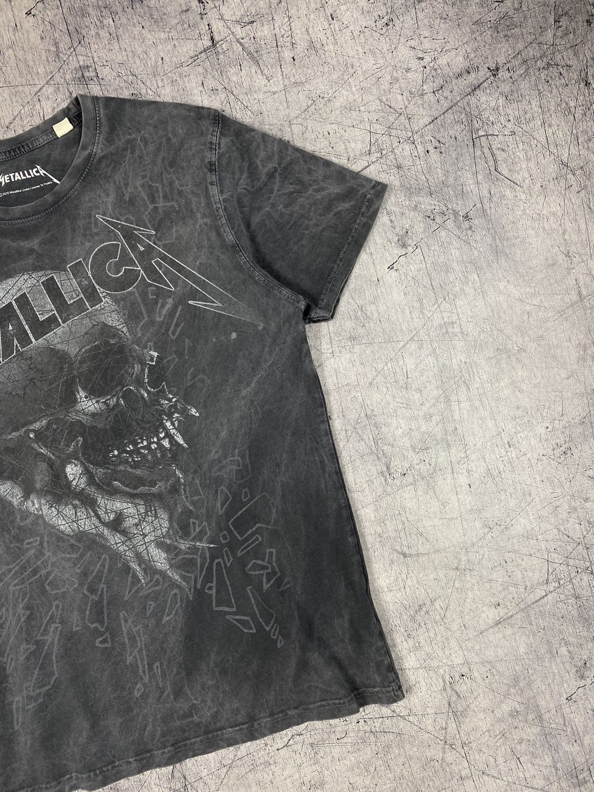 Band Tees Metallica 2020 Y2K Faded Designer T Shirt Tee Size US M / EU 48-50 / 2 - 4 Thumbnail
