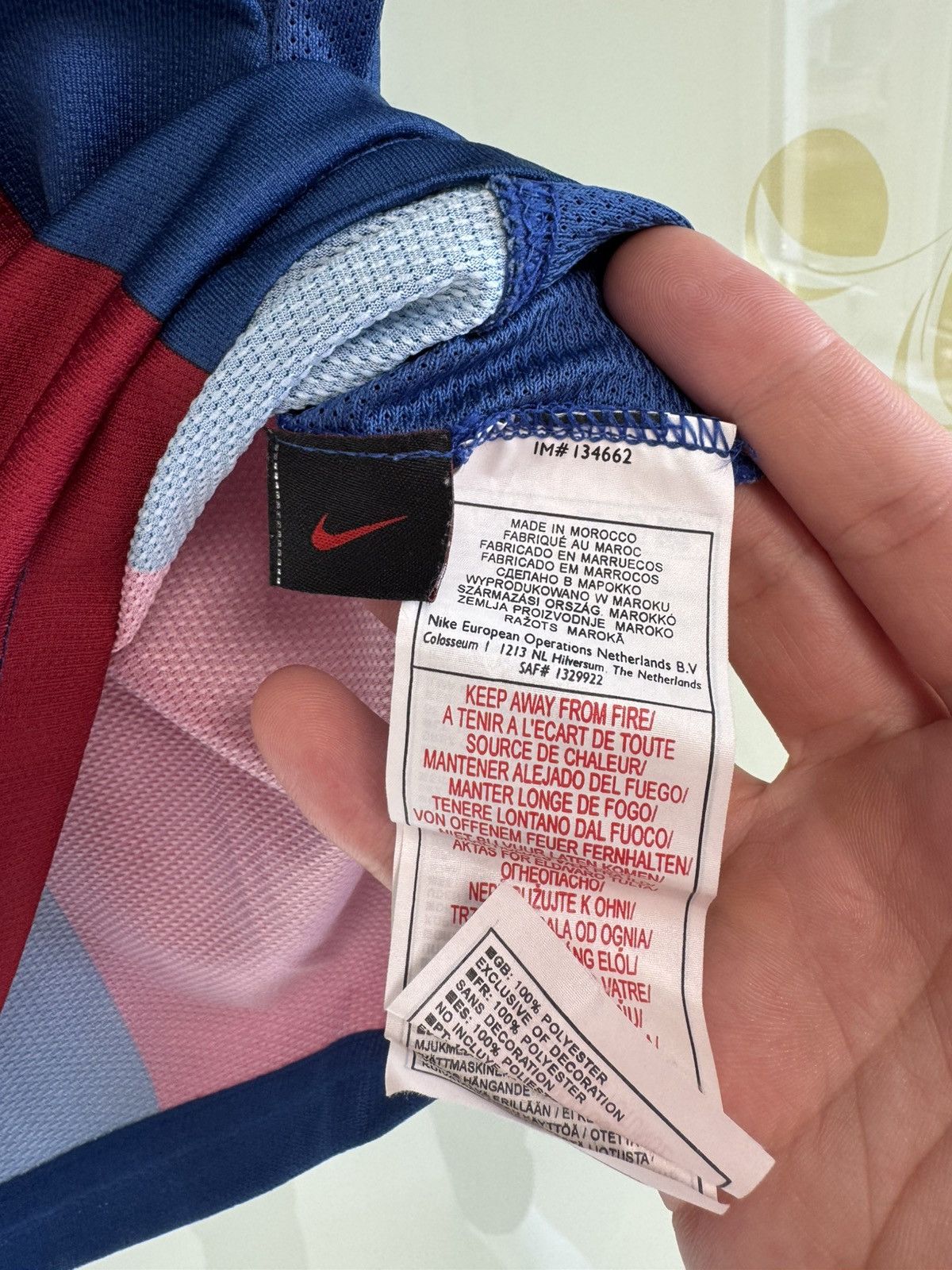 Nike Vintage Barcelona 2006-2007 Home Soccer Jersey Football Kit Size US M / EU 48-50 / 2 - 14 Thumbnail