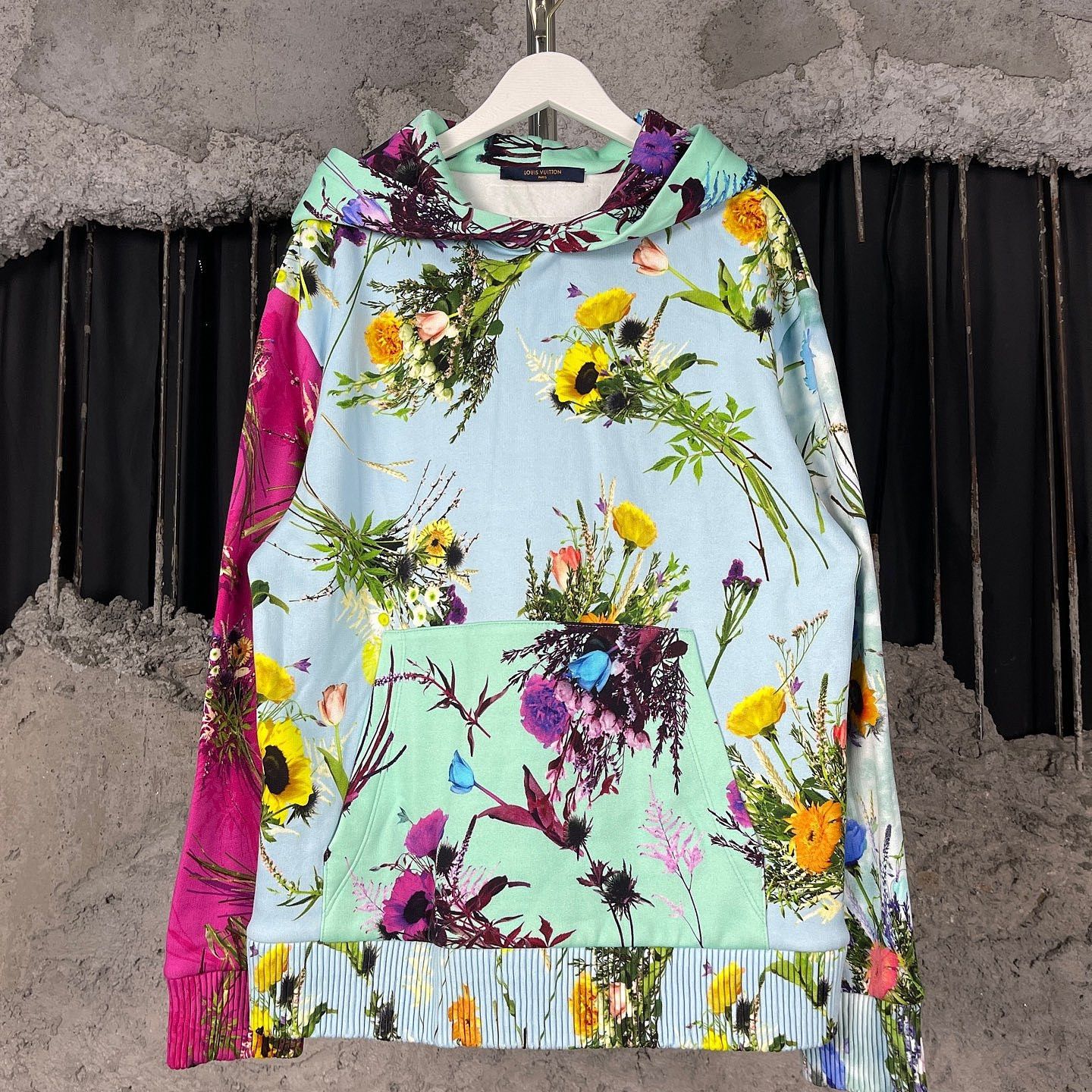 Louis Vuitton Louis Vuitton Floral Hoodie Size XS Size US XS / EU 42 / 0 - 1 Thumbnail