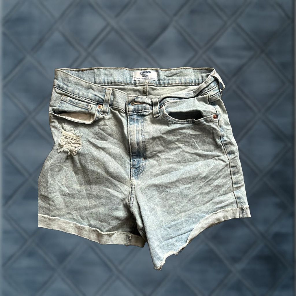 Levi's VINTAGE Levi's Denizen From Levi's High-Rise 5" Jeans Shorts Size 8 Womens Blue Cut-Off 29W 5 in Inseam 196524200153 Size 30" / US 8 / IT 44 - 1 Thumbnail