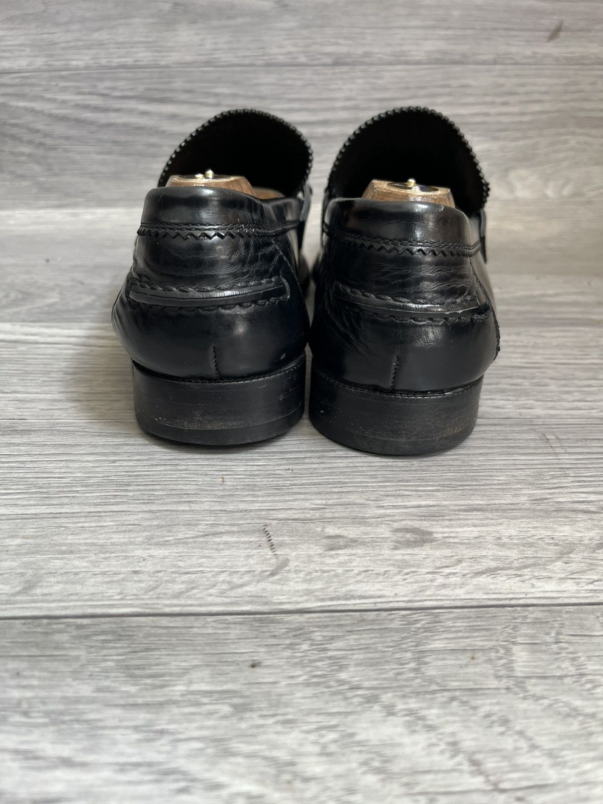 Louis Vuitton Louis Vuitton major LV logo slip on loafers uk 7.5 Size US 8.5 / EU 41-42 - 6 Thumbnail