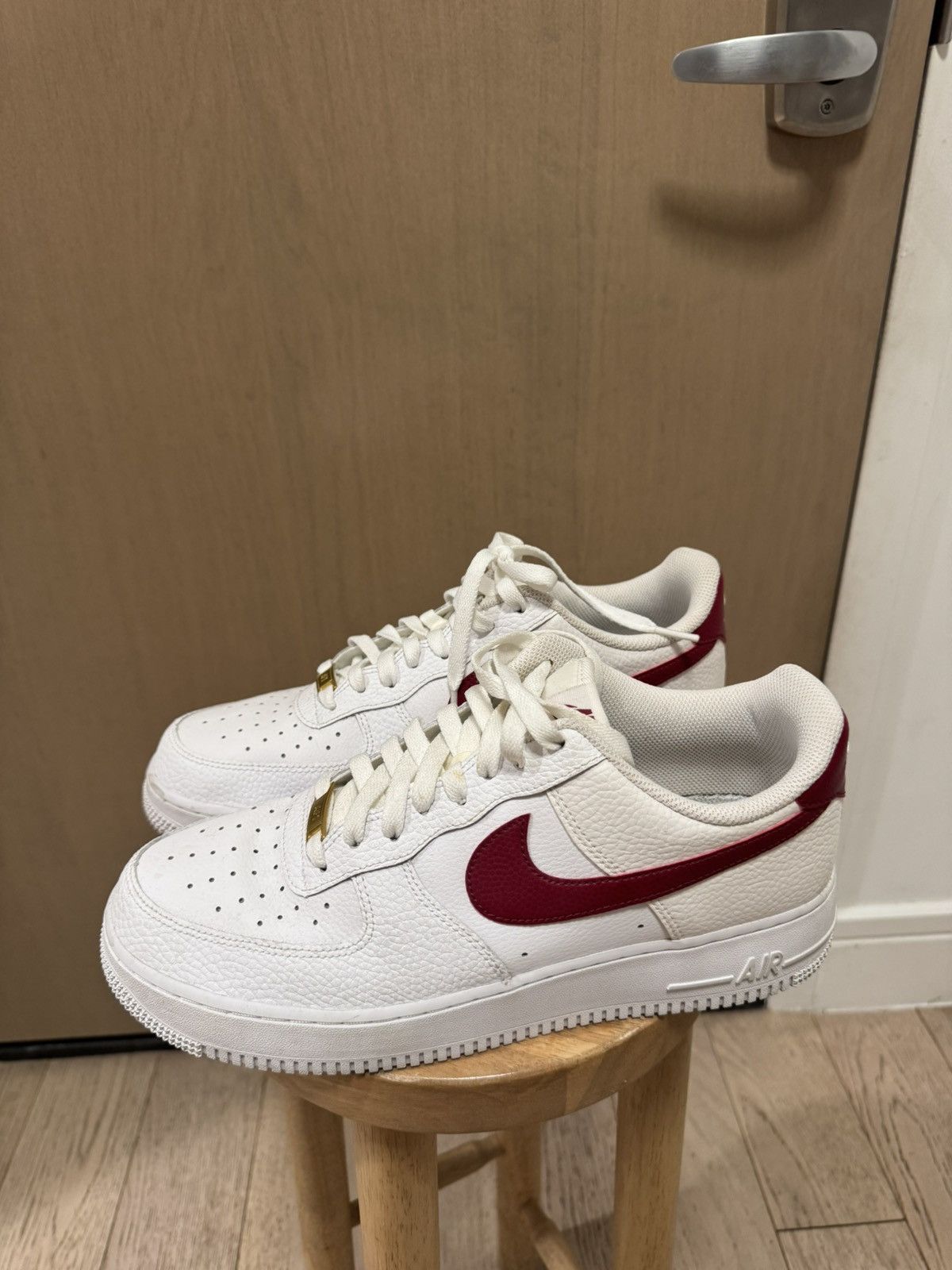 Nike Nike Air Force 1 Size US 10 / EU 43 - 1 Thumbnail