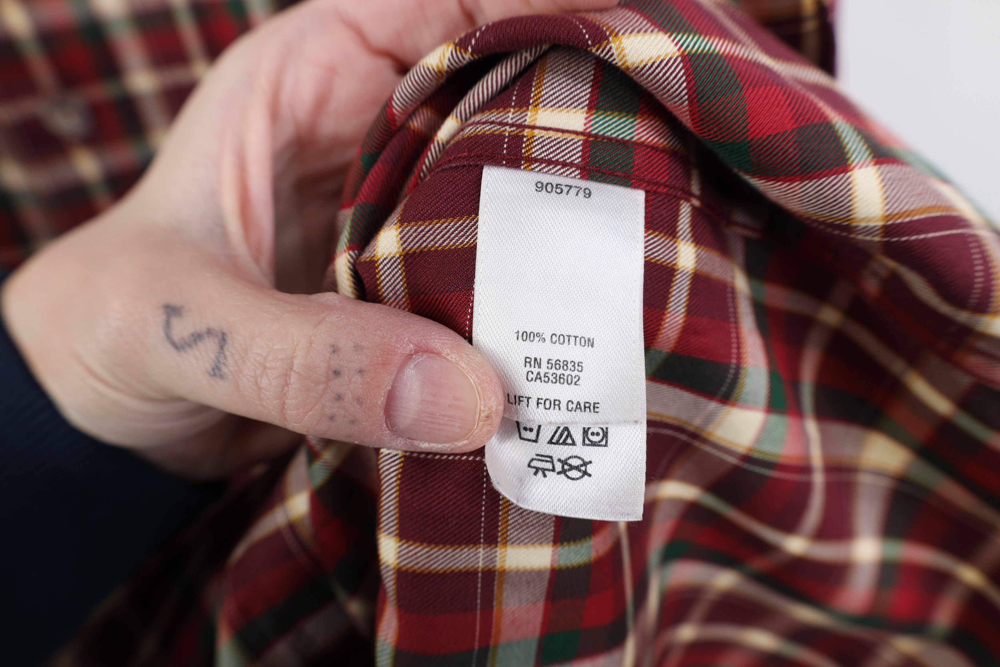 Cabelas Vintage Cabelas Collared Button Down Shirt Red Plaid Cotton Size US L / EU 52-54 / 3 - 9 Thumbnail
