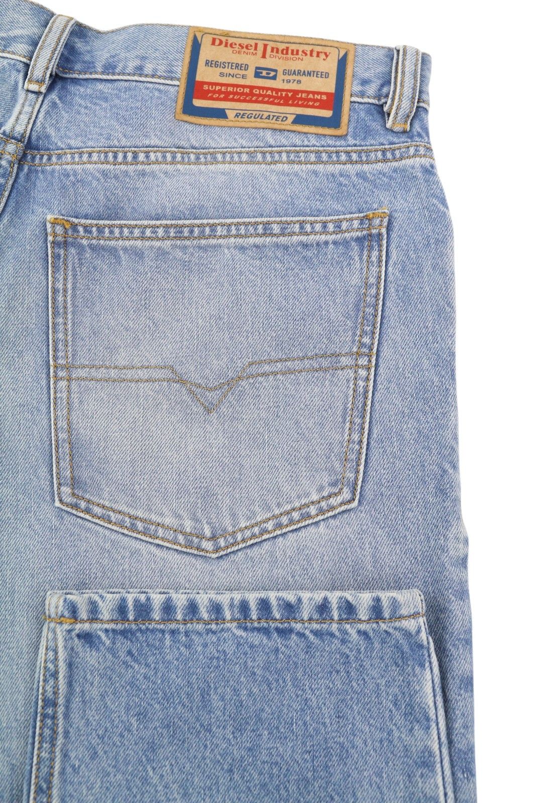 Diesel 1995 D-SARK 09I29 W32/L32 Blue Slim Straight 85406 Size US 32 / EU 48 - 6 Thumbnail
