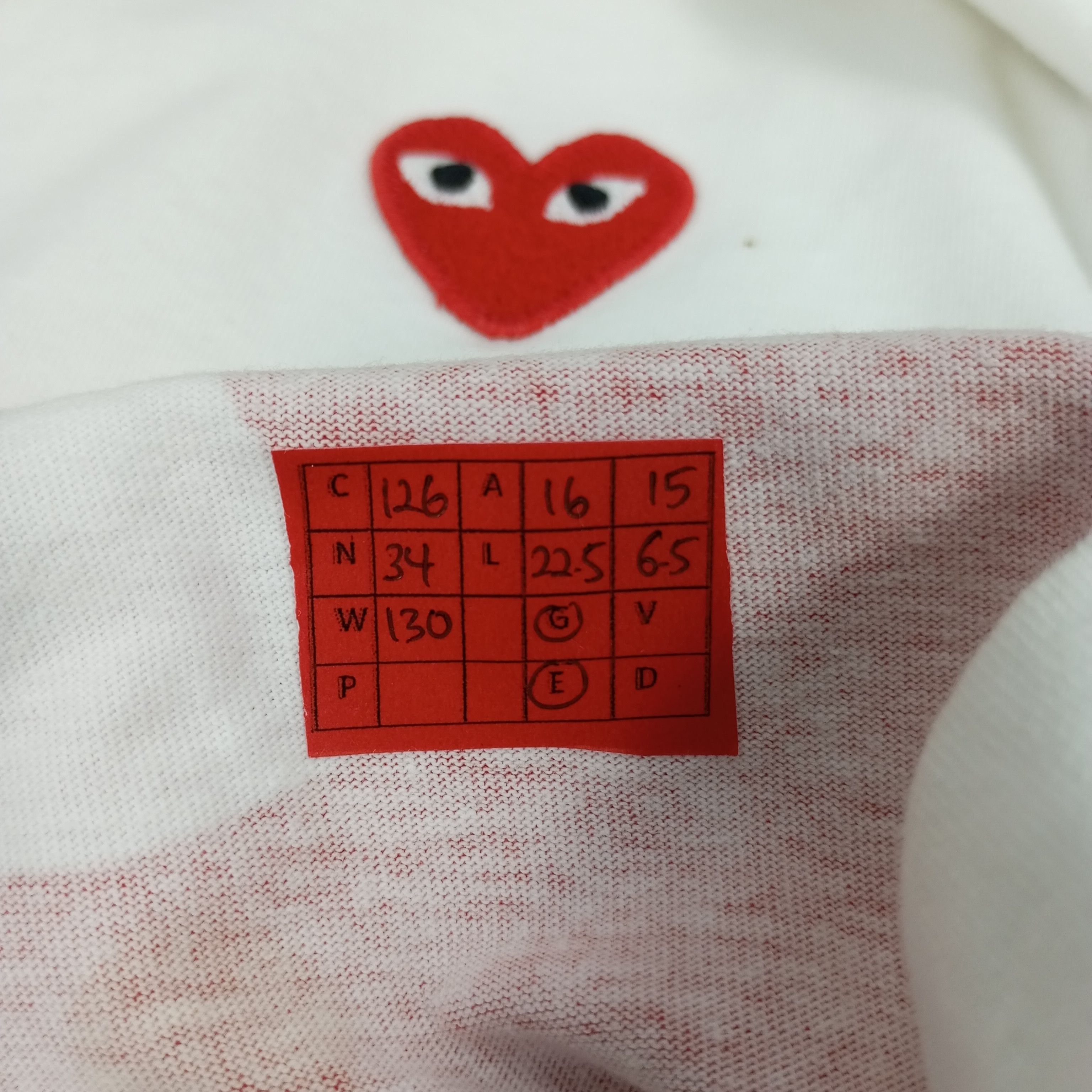Comme des Garcons Play Comme Des Garcons Japanese Brand Logo Design Tshirt Size US XS / EU 42 / 0 - 13 Thumbnail