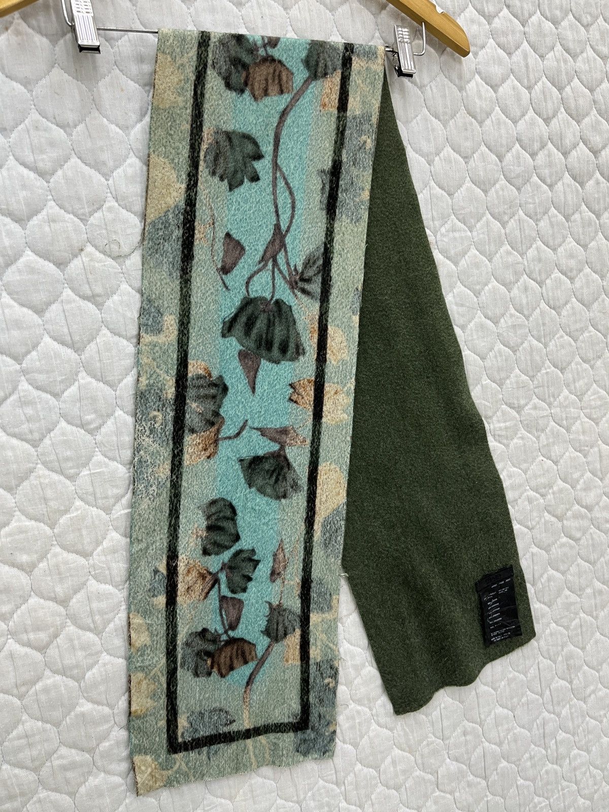 Prada 🔥🔥🔥STEALS PRADA CASHMERE SCARF Size ONE SIZE - 3 Thumbnail