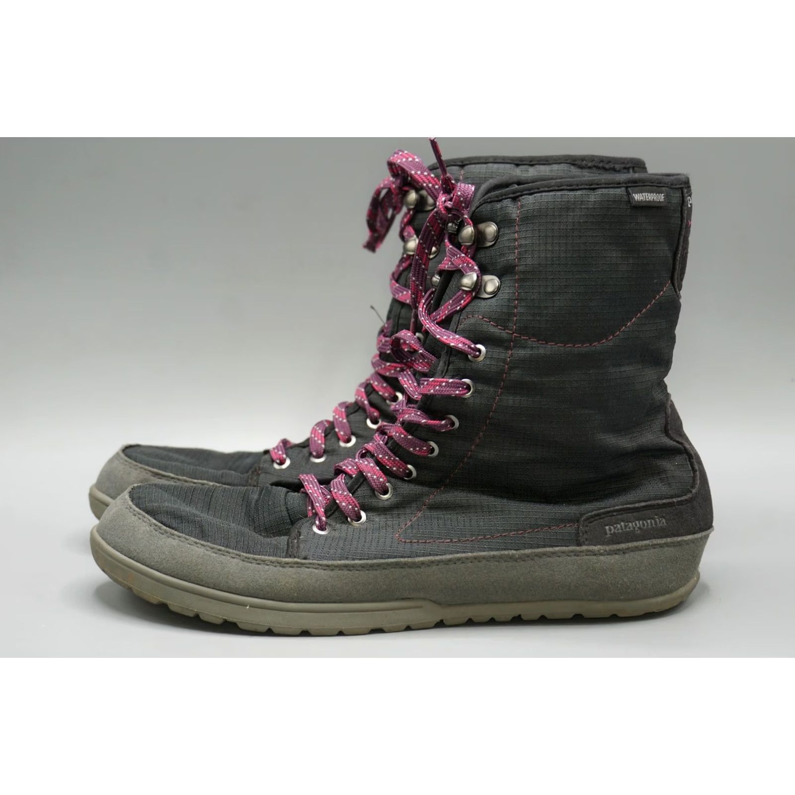 Patagonia Patagonia Women's Boots Waterproof Activist Puff Size 8 Black Dark Currant Size US 10 / IT 40 - 3 Thumbnail