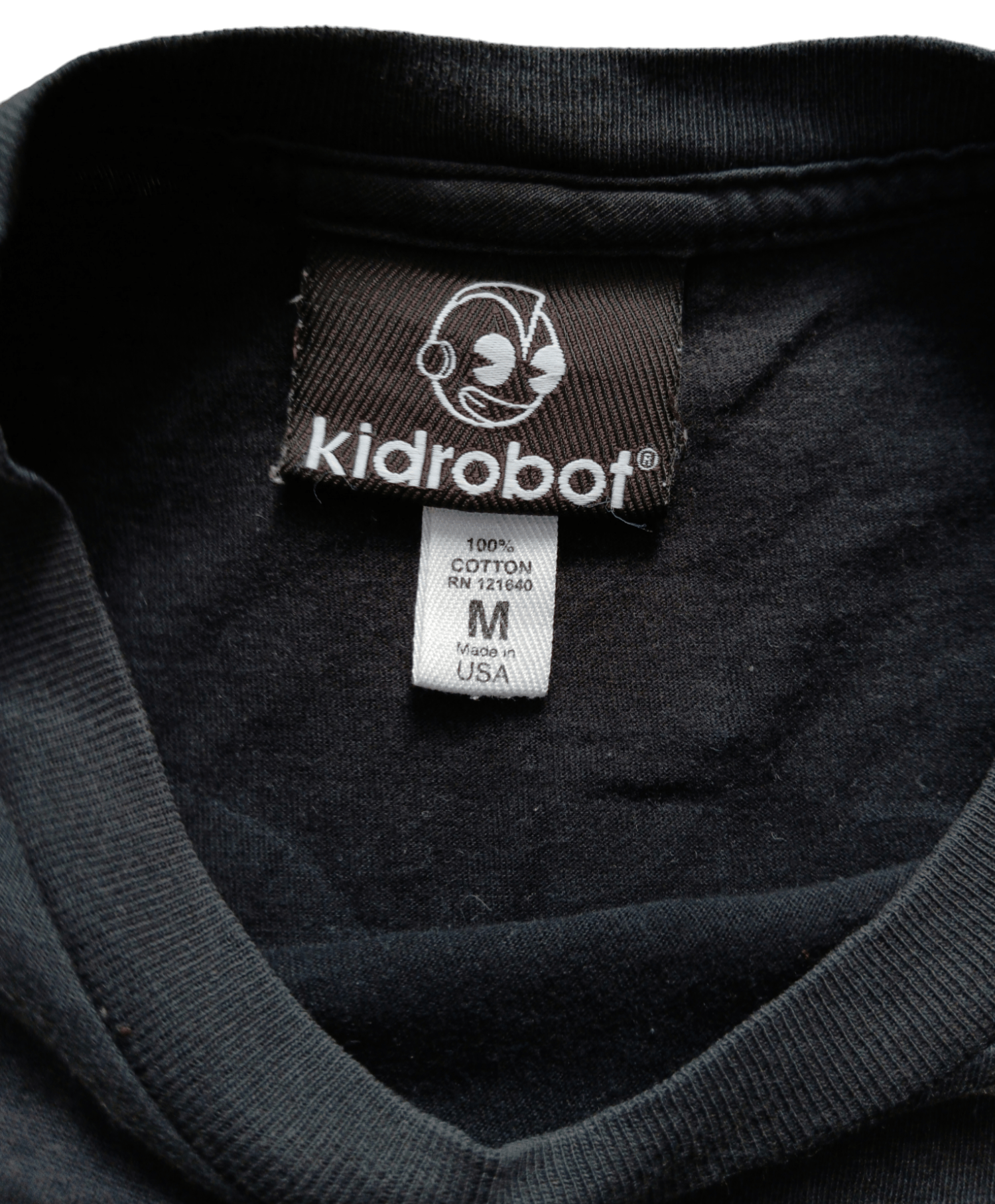 Kid Robot VINTAGE kid robot big logo design tshirt RARE Size US M / EU 48-50 / 2 - 3 Thumbnail