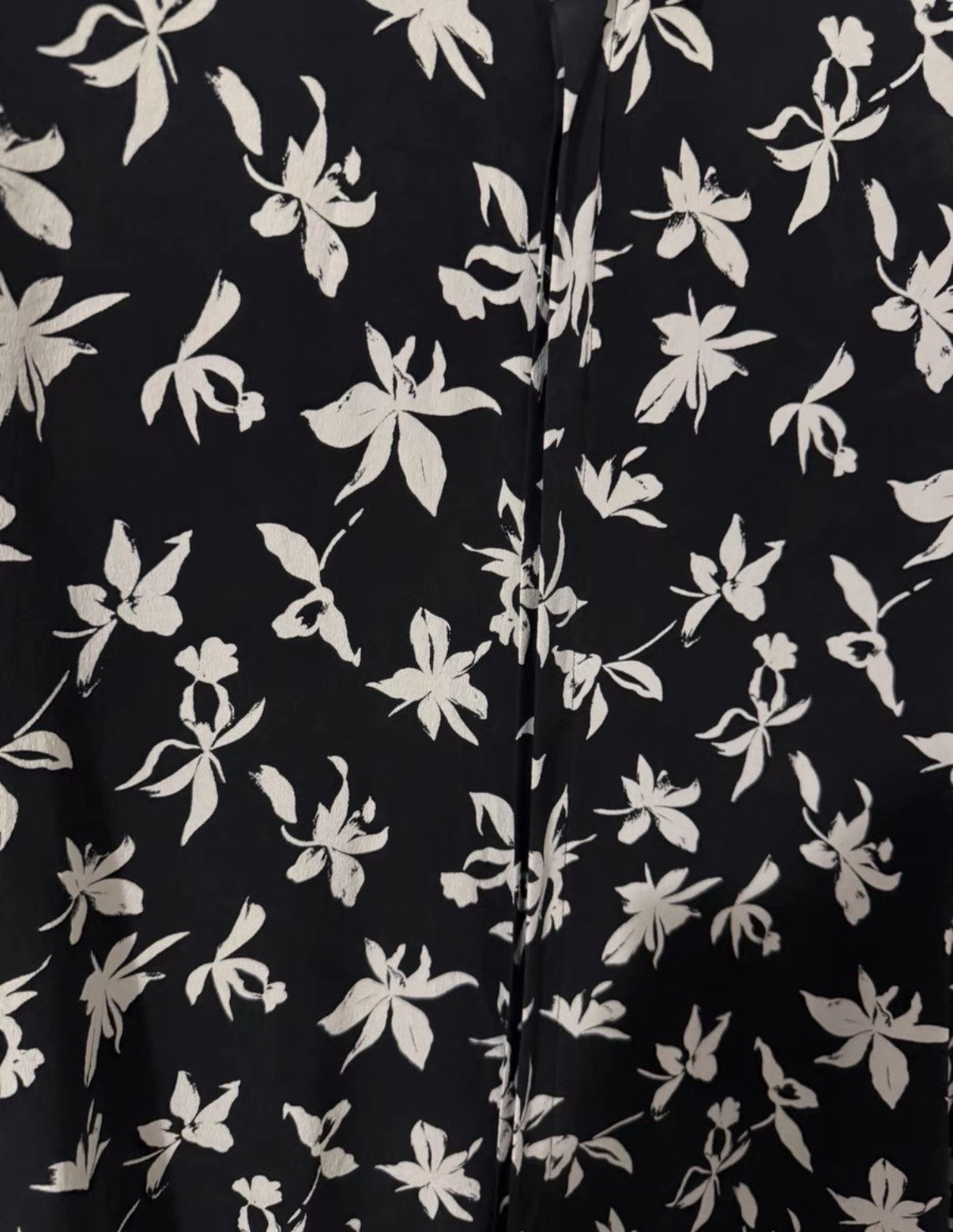 Saint Laurent Paris SLP 21SS Runway All-Over Wild Orchid Print Silk Shirt Size US M / EU 48-50 / 2 - 3 Thumbnail
