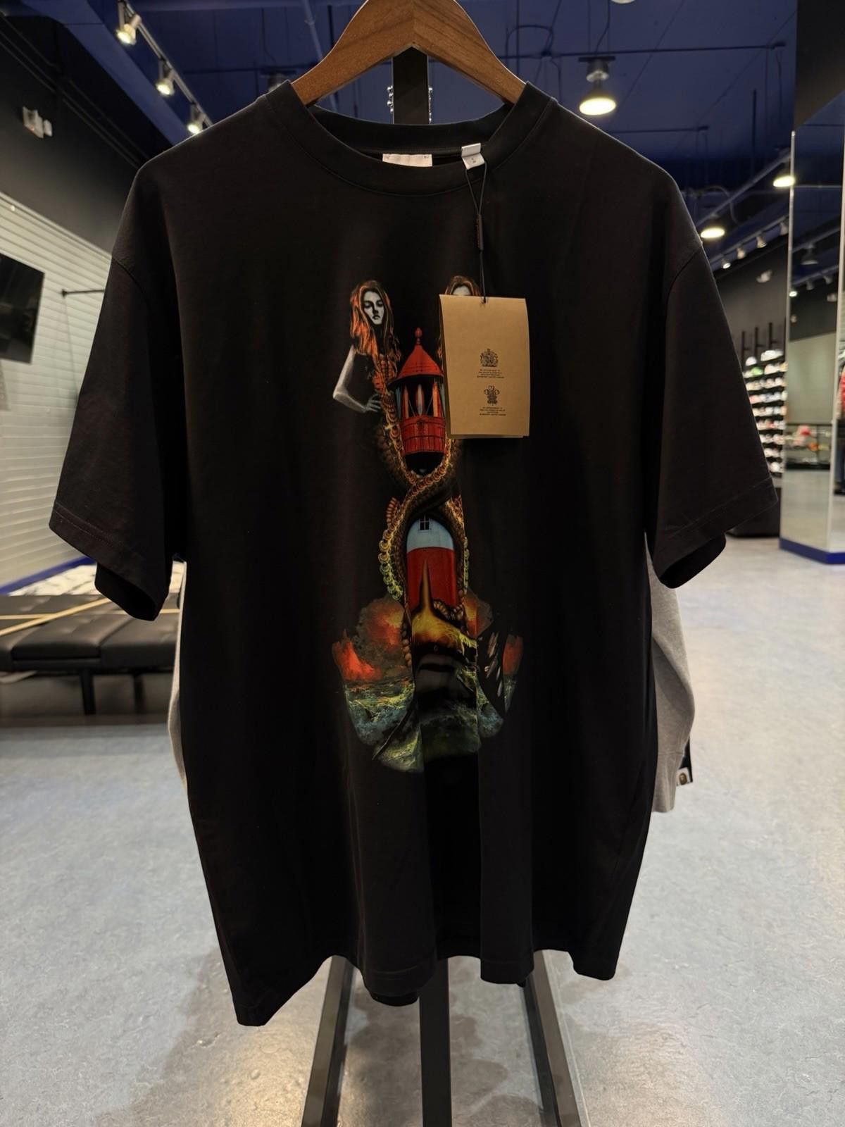 Burberry Burberry Cotton T Shirt Logo Size Large Brand New Size US L / EU 52-54 / 3 - 5 Thumbnail