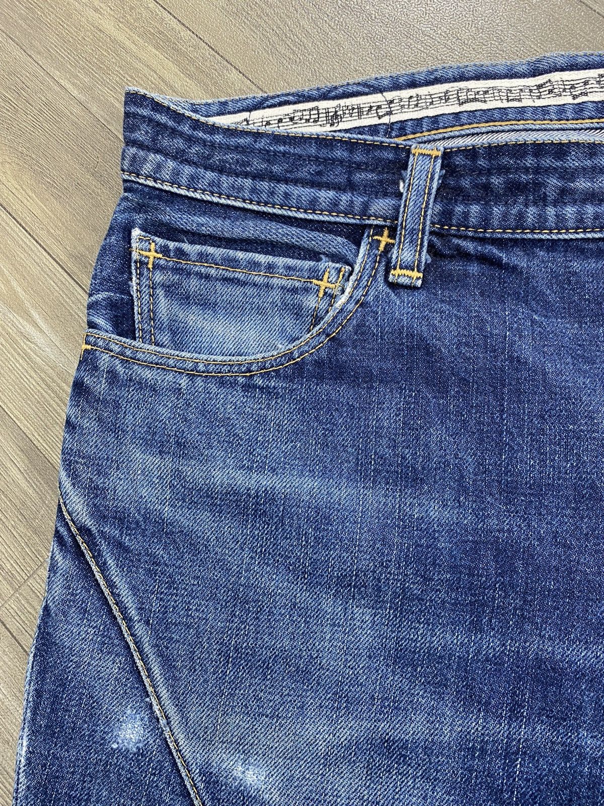Number (N)ine Vintage Number (N)ine Music Distressed Denim Jeans Faded Size US 32 / EU 48 - 7 Thumbnail