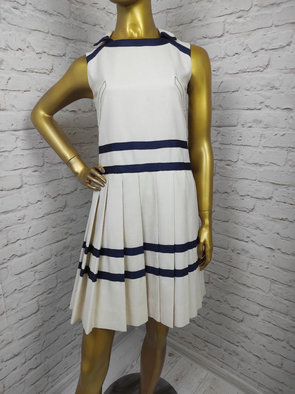 image of Louis Feraud At Rembrandt 60S Terylene Pleated Dress Vintage, Women's (Size Small)