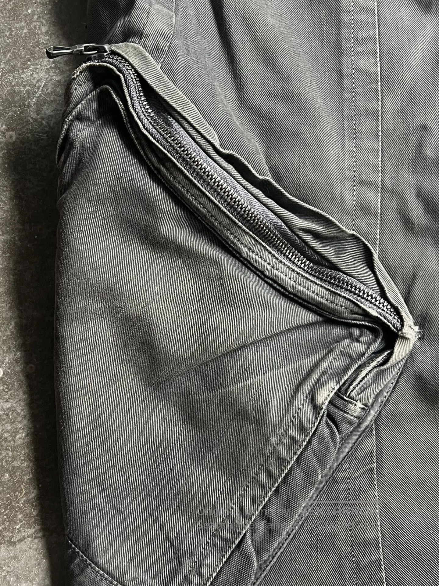 Julius distressed gray tactical cargo pants. Size US 34 / EU 50 - 6 Thumbnail