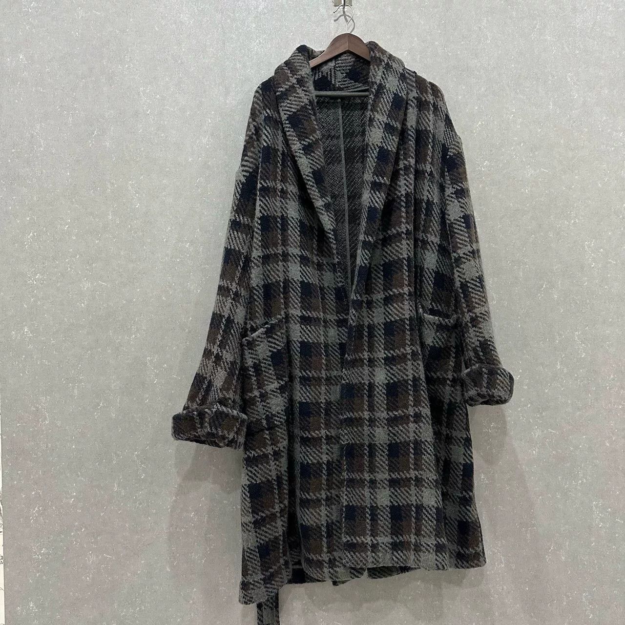 Fendi Fendi Plaid Long V-Neck Coat Size US XL / EU 56 / 4 - 1 Thumbnail