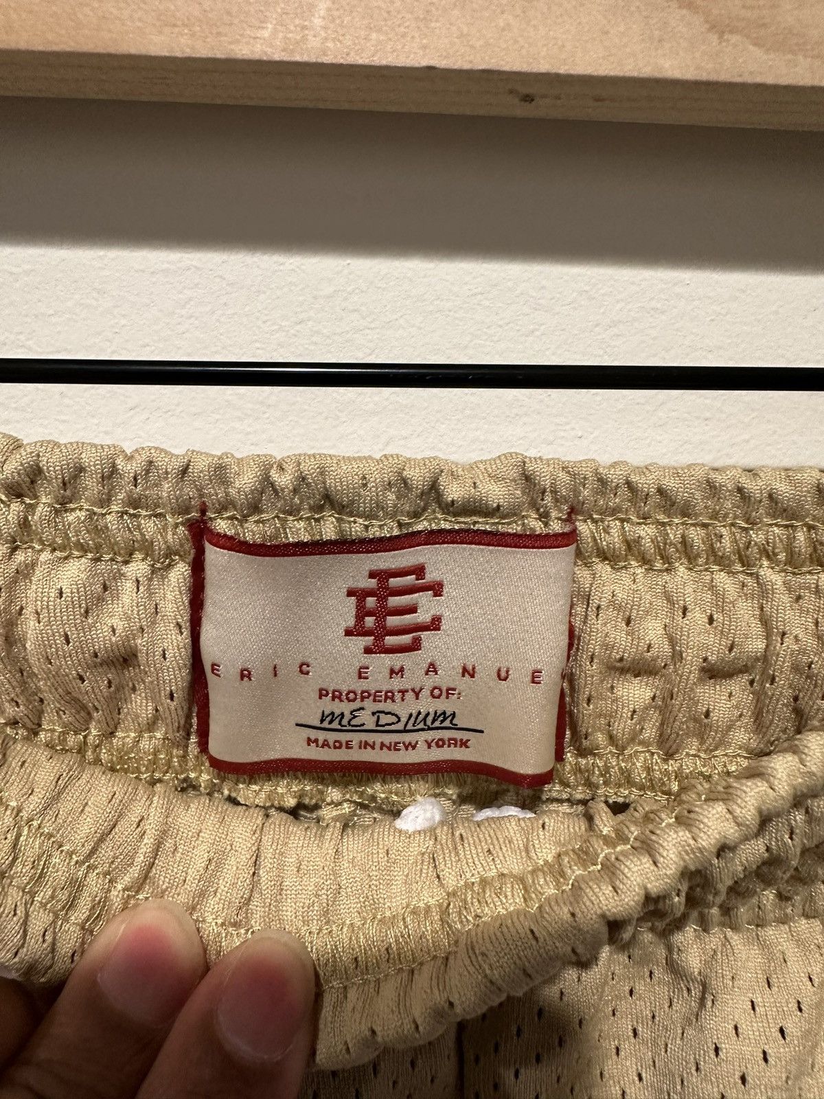 Eric Emanuel Tan shorts with peach logo Size US 30 / EU 46 - 3 Thumbnail