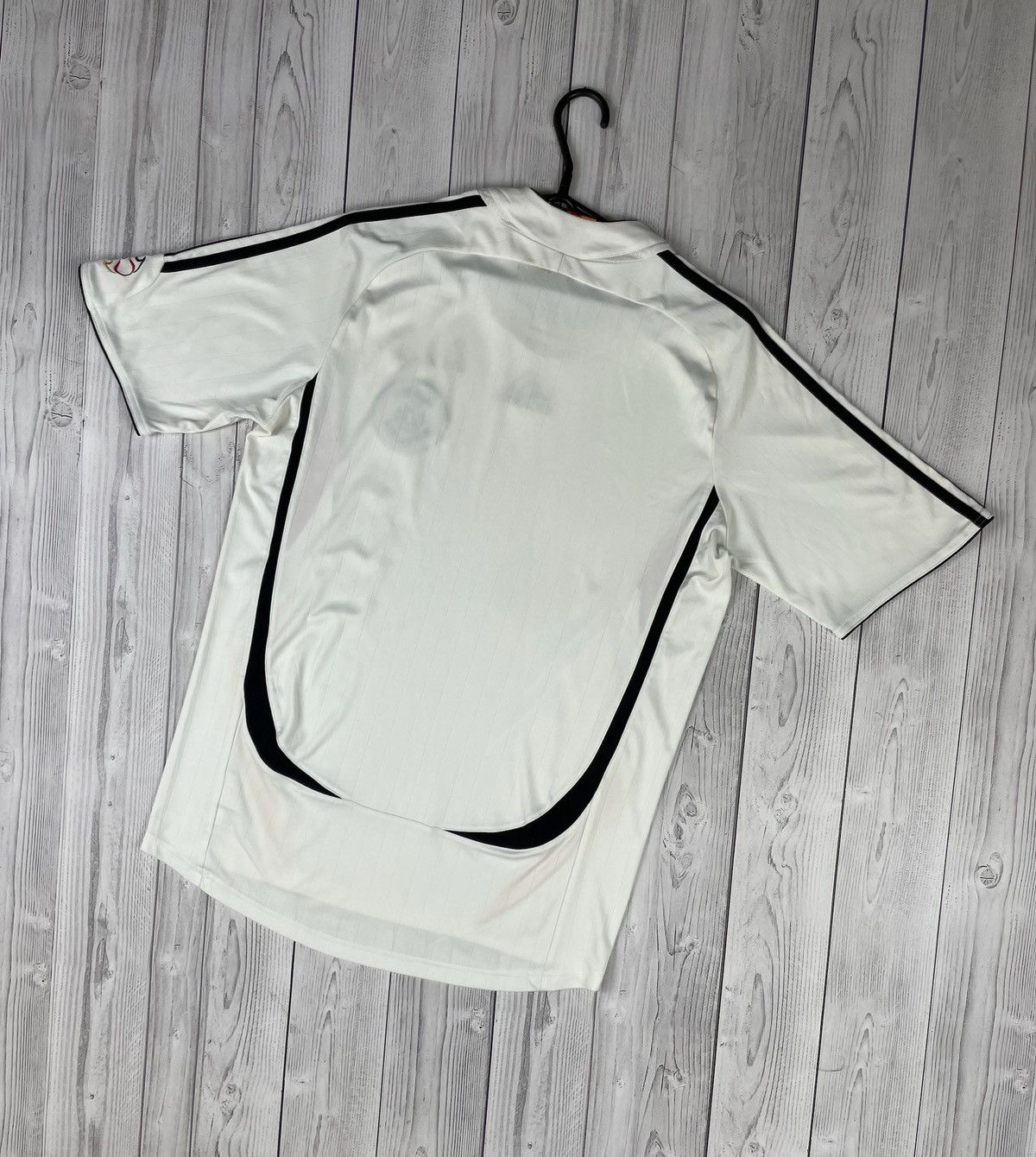 Adidas Vintage adidas Deutschland soccer jersey size M Germany Size US M / EU 48-50 / 2 - 9 Thumbnail