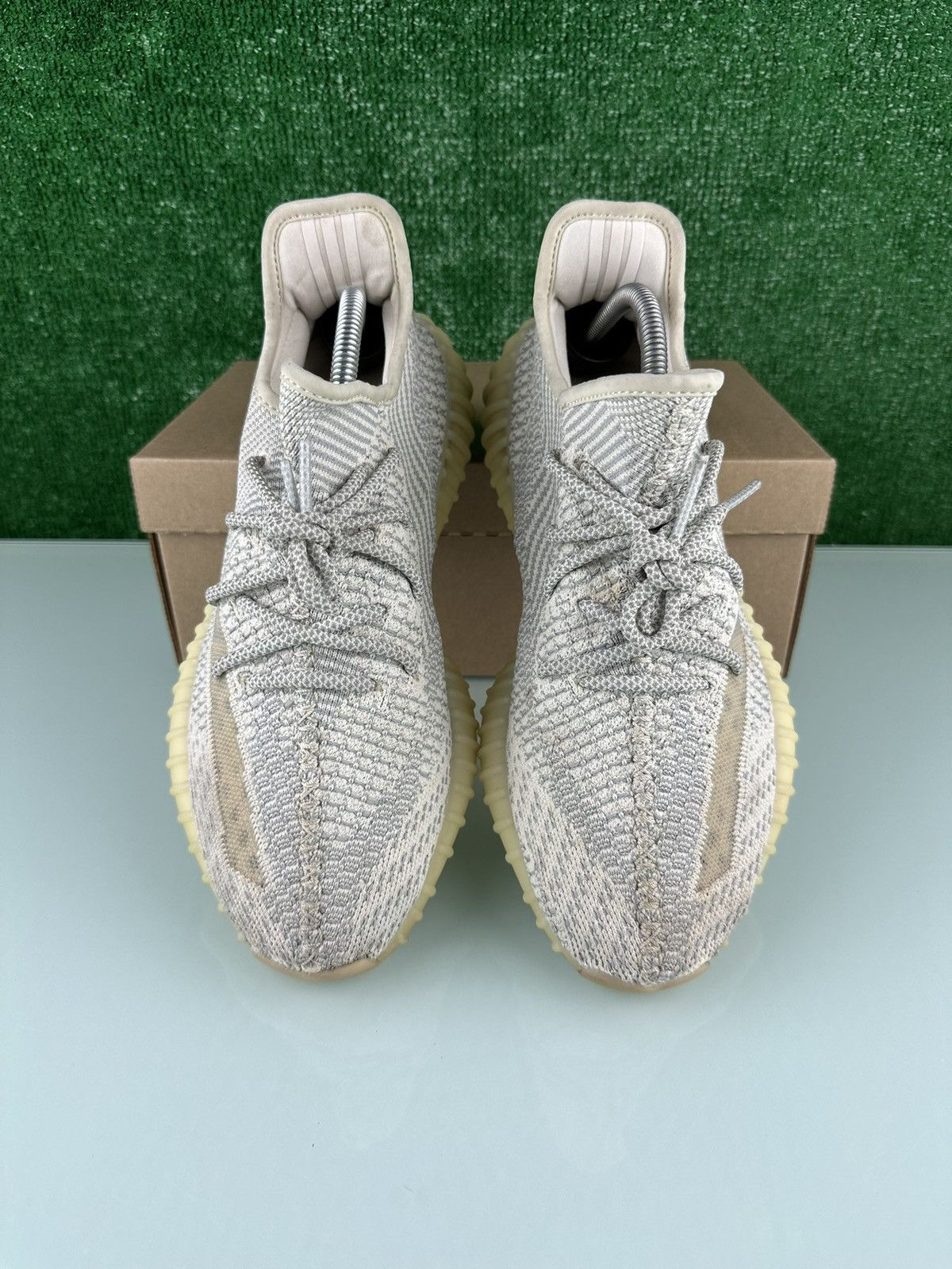 Yeezy Yeezy Boost 350 V2 Lundmark Non-Reflective Size 9 Size US 9 / EU 42 - 4 Thumbnail