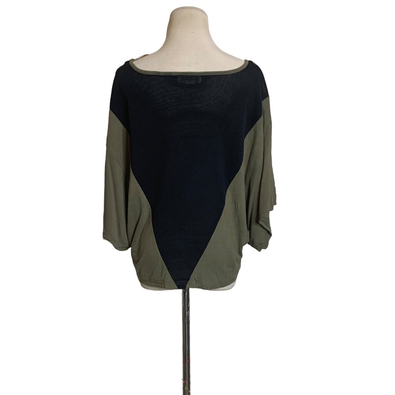 Anthropologie Anthropologie green oversize dolman sleeves top size Small Size S / US 4 / IT 40 - 2 Thumbnail