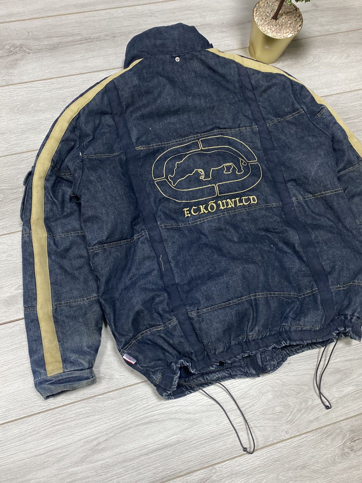 Ecko Unltd. Ecko Unltd Y2K vintage denim puffer down jacket size L Size US L / EU 52-54 / 3 - 10 Thumbnail