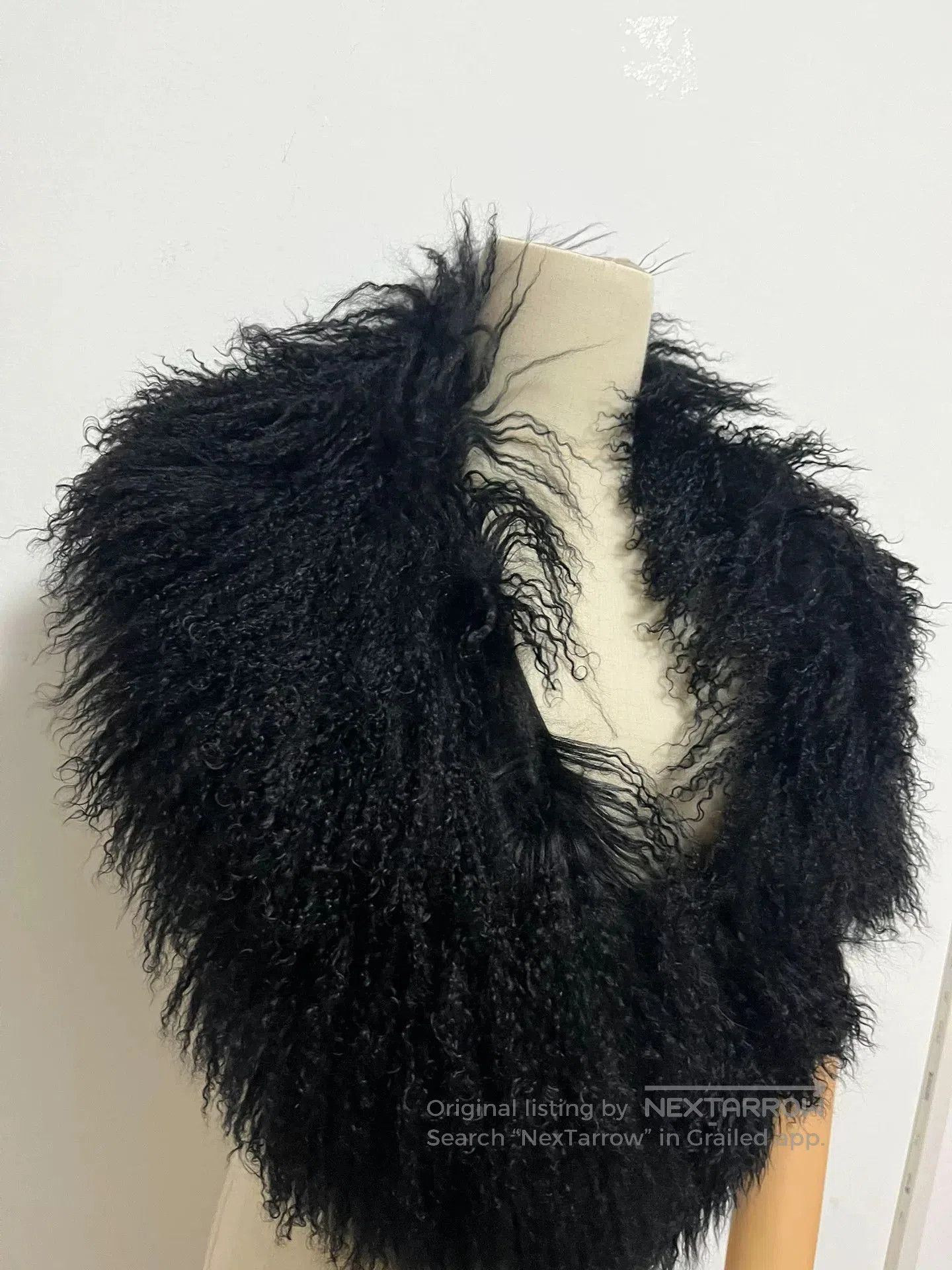 Alice Auaa Black Fur Collar Accessory.
