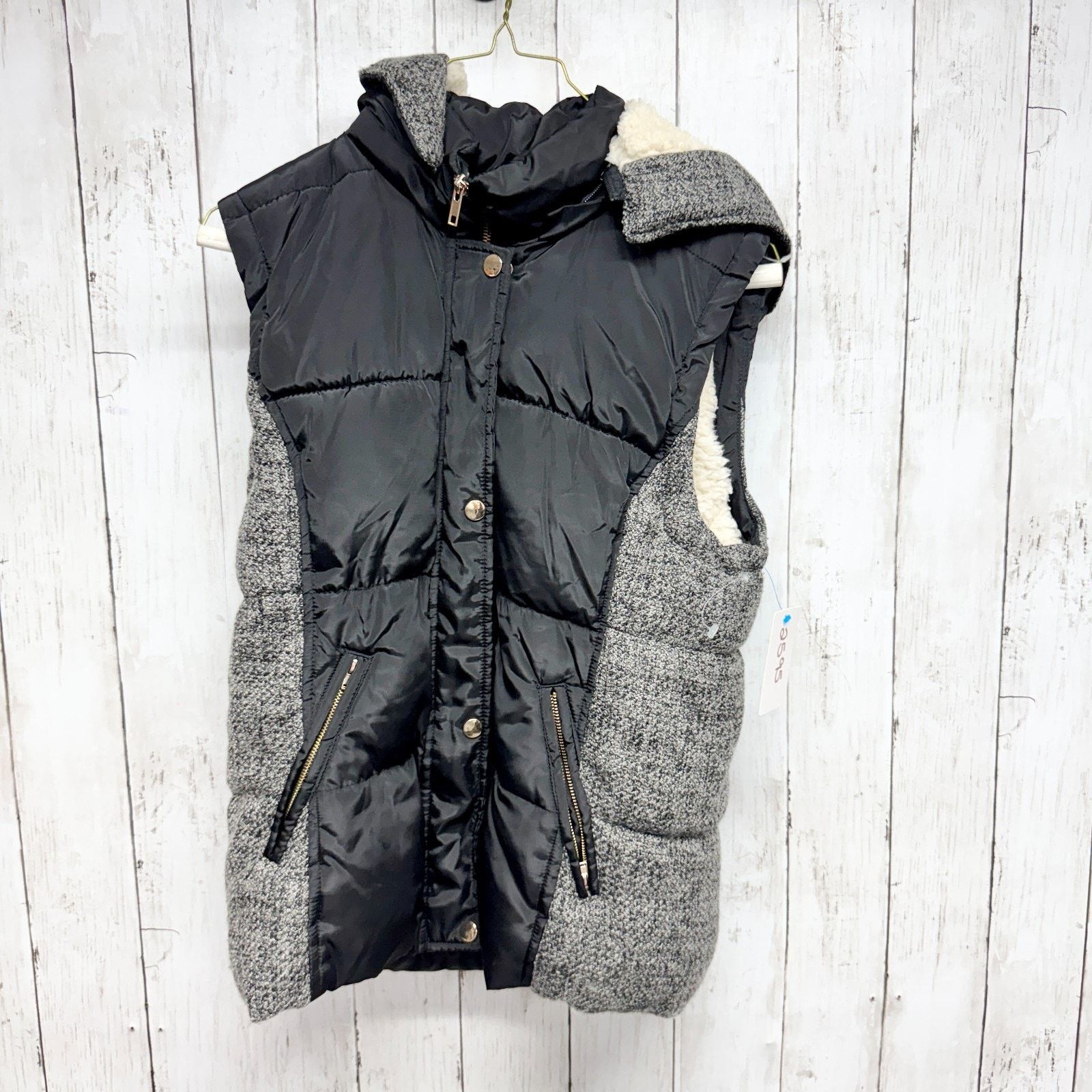 Other Ci Sono Vest Size Medium Black Gray Puffer Hooded Faux Fur Size M / US 6-8 / IT 42-44 - 1 Thumbnail