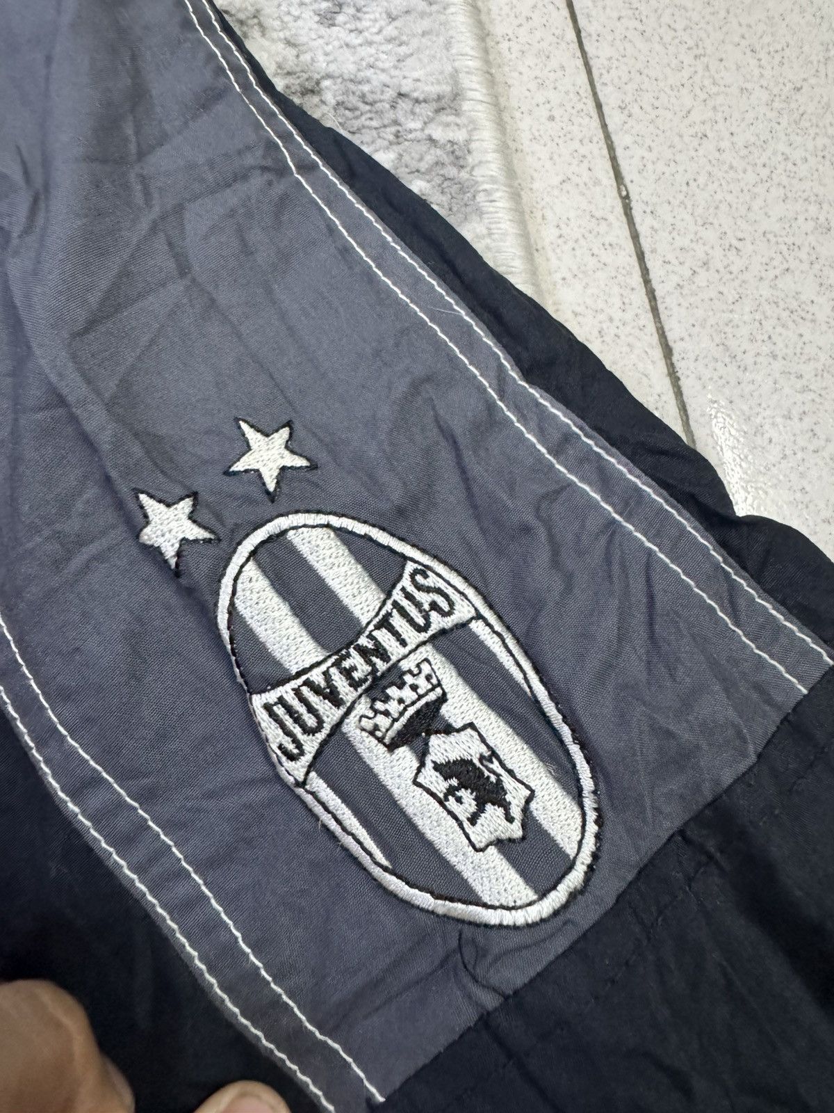 Kappa 1995 KAPPA JUVENTUS FOOTBALL WINDBREAKER JACKET Size US L / EU 52-54 / 3 - 8 Thumbnail
