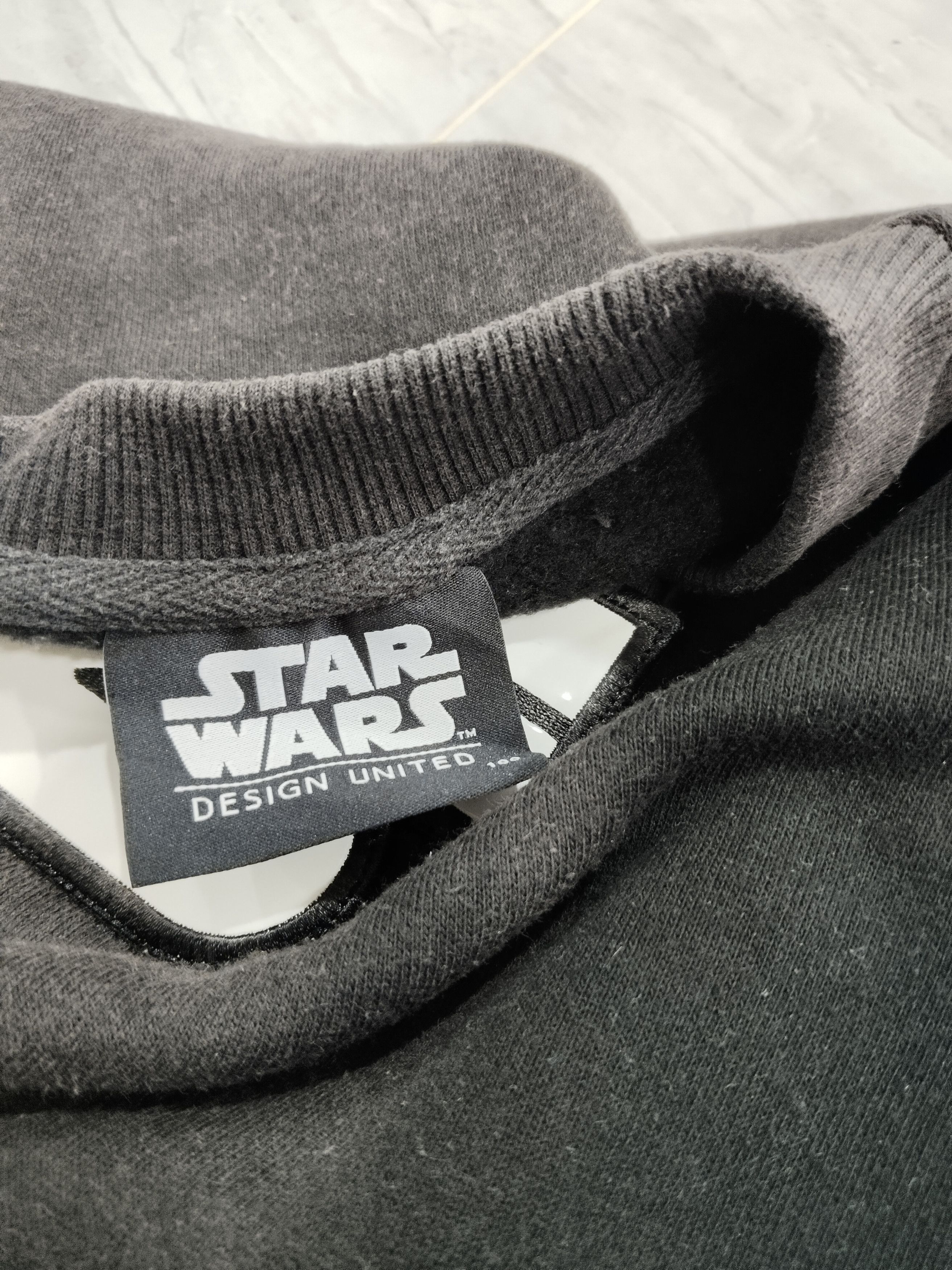 Disney × Issey Miyake × Star Wars Vintage Nice Faded Star Wars Lucas Film Spellout Sweatshirt Size US L / EU 52-54 / 3 - 5 Thumbnail