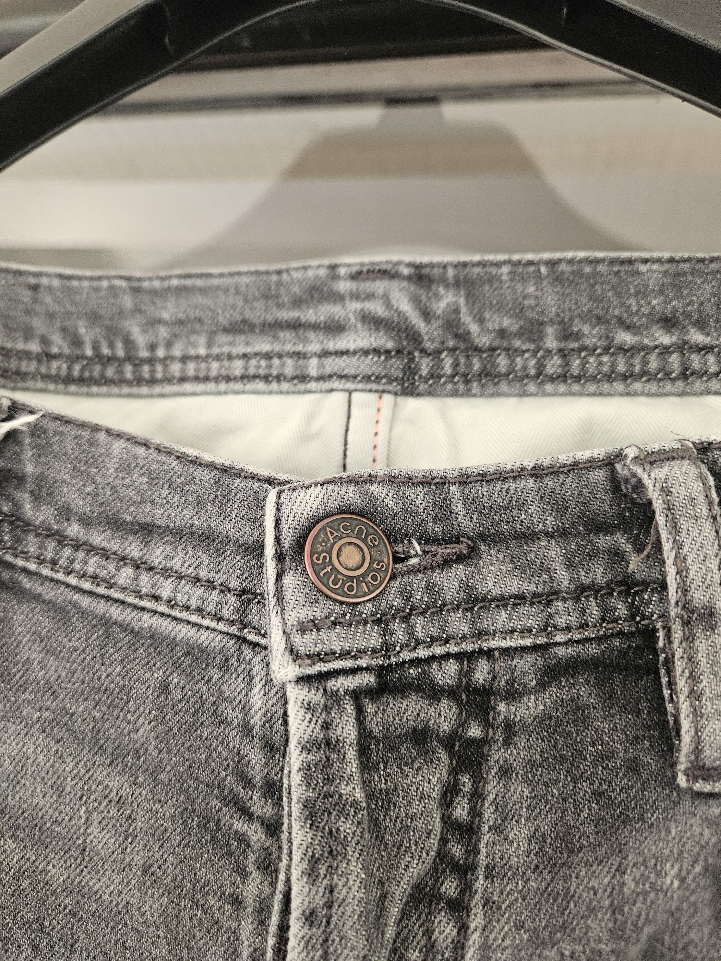 Acne Studios River Ash Black Leather Back Patch Gray Soft Denim Jeans Size US 31 - 6 Thumbnail