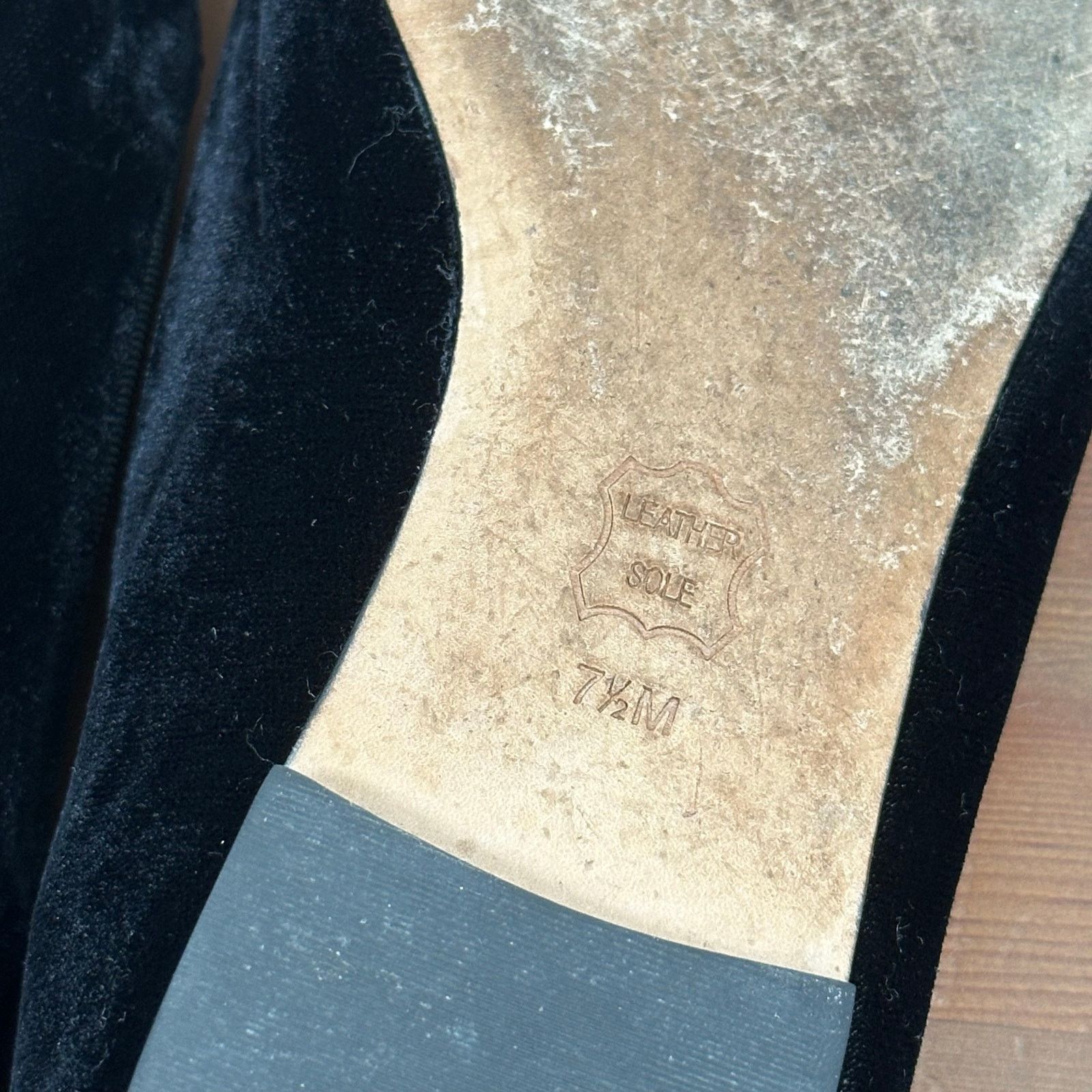 Tory Burch Tory Burch Embellished Peace Smocking Flats Black Velvet Size US 7.5 / IT 37.5 - 10 Thumbnail