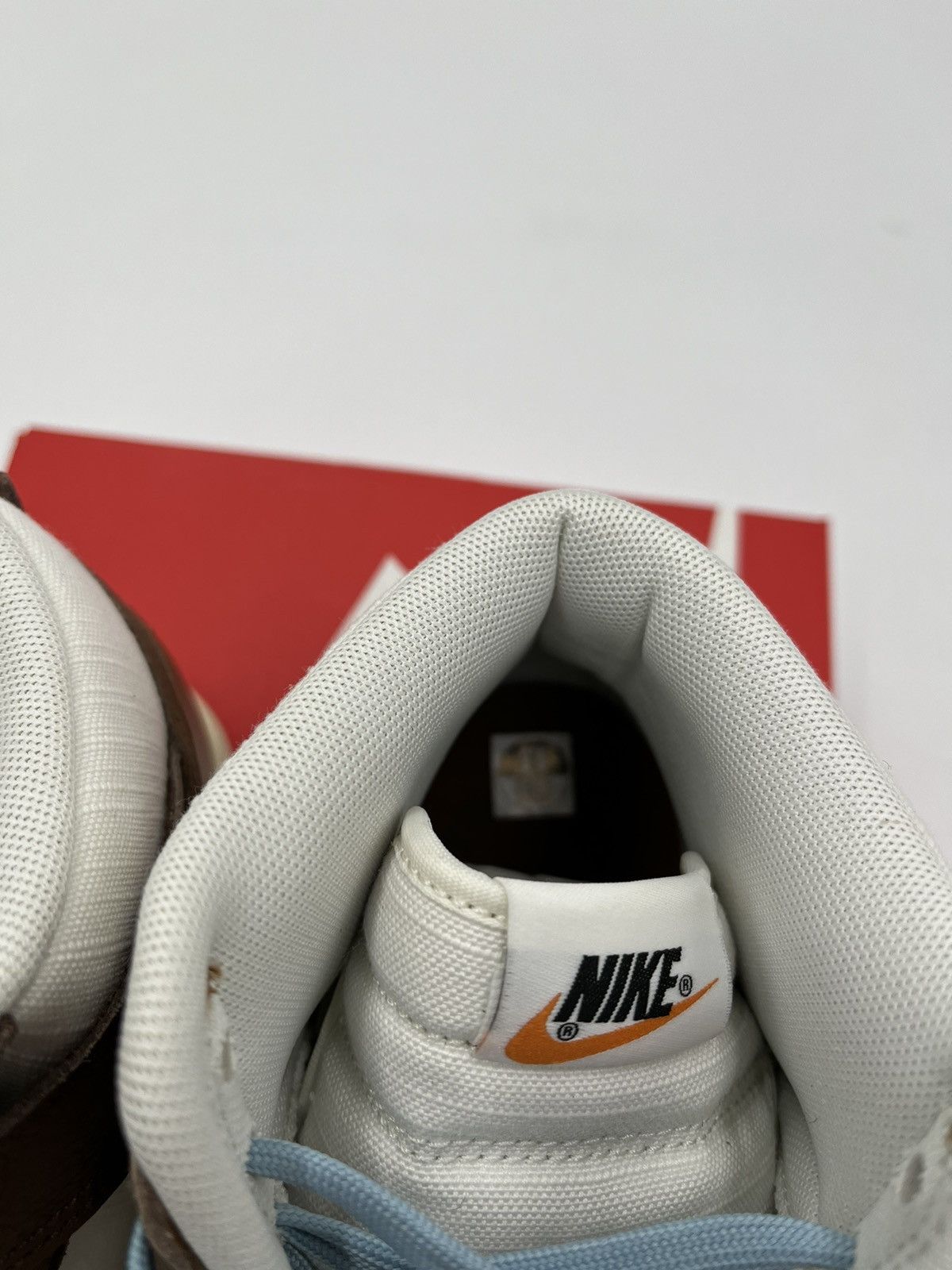 Jordan Brand × Nike Nike Dunk High Certified Pecan DQ8800-200 Size 9.5M/11W Size US 9.5 / EU 42-43 - 4 Thumbnail