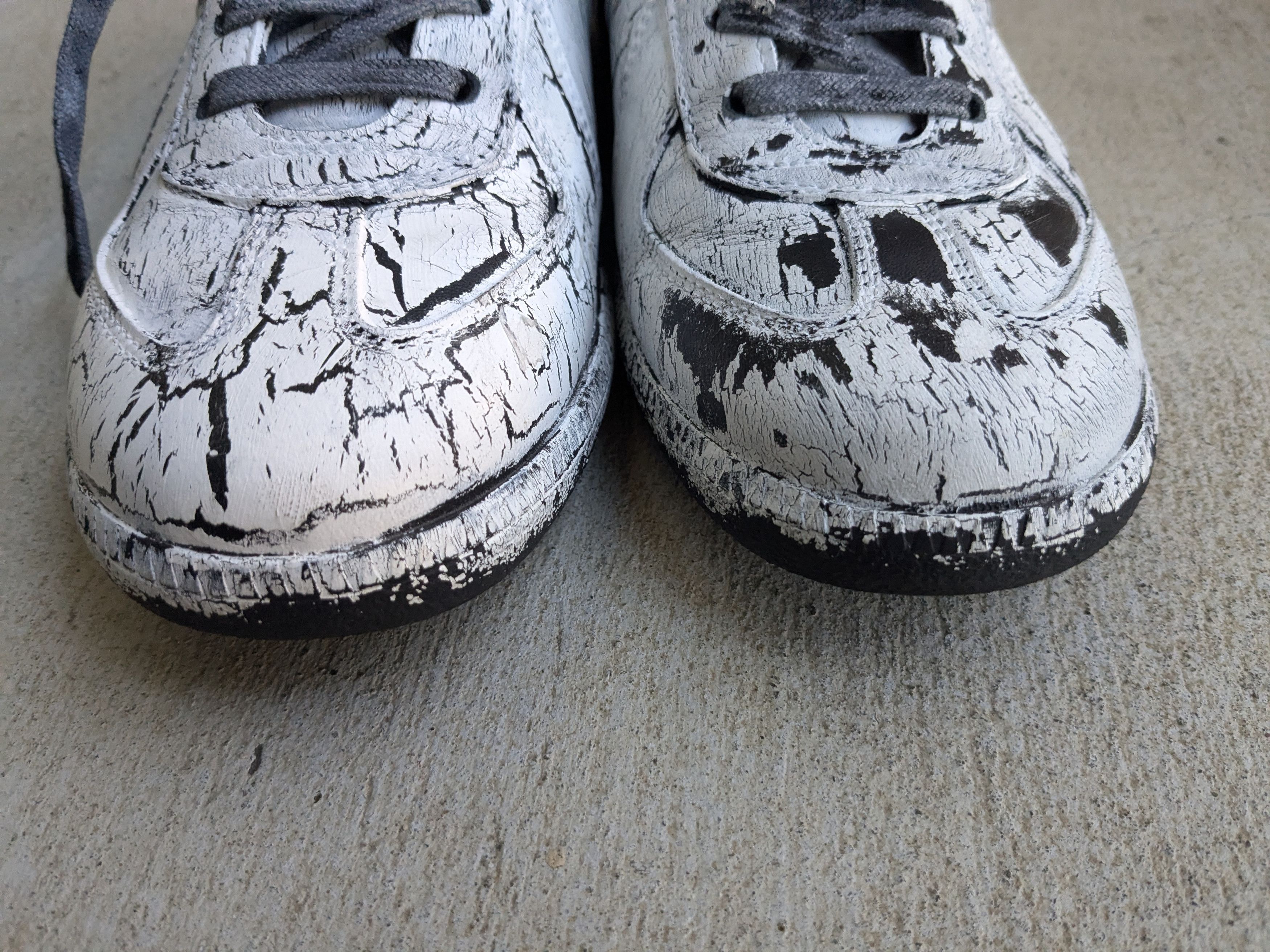 Maison Margiela Maison Margiela GAT White 8 41 Paint Low Tops Black Leather Size US 8 / EU 41 - 2 Thumbnail