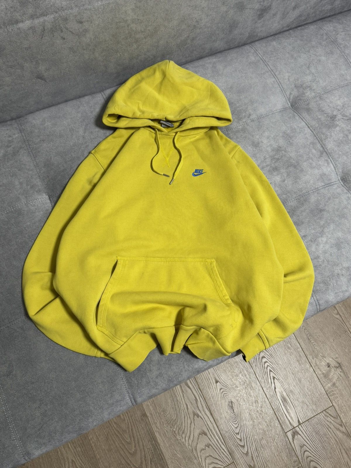 Nike Vintage Nike swoosh oversized Y2K hoodie Size US L / EU 52-54 / 3 - 1 Thumbnail